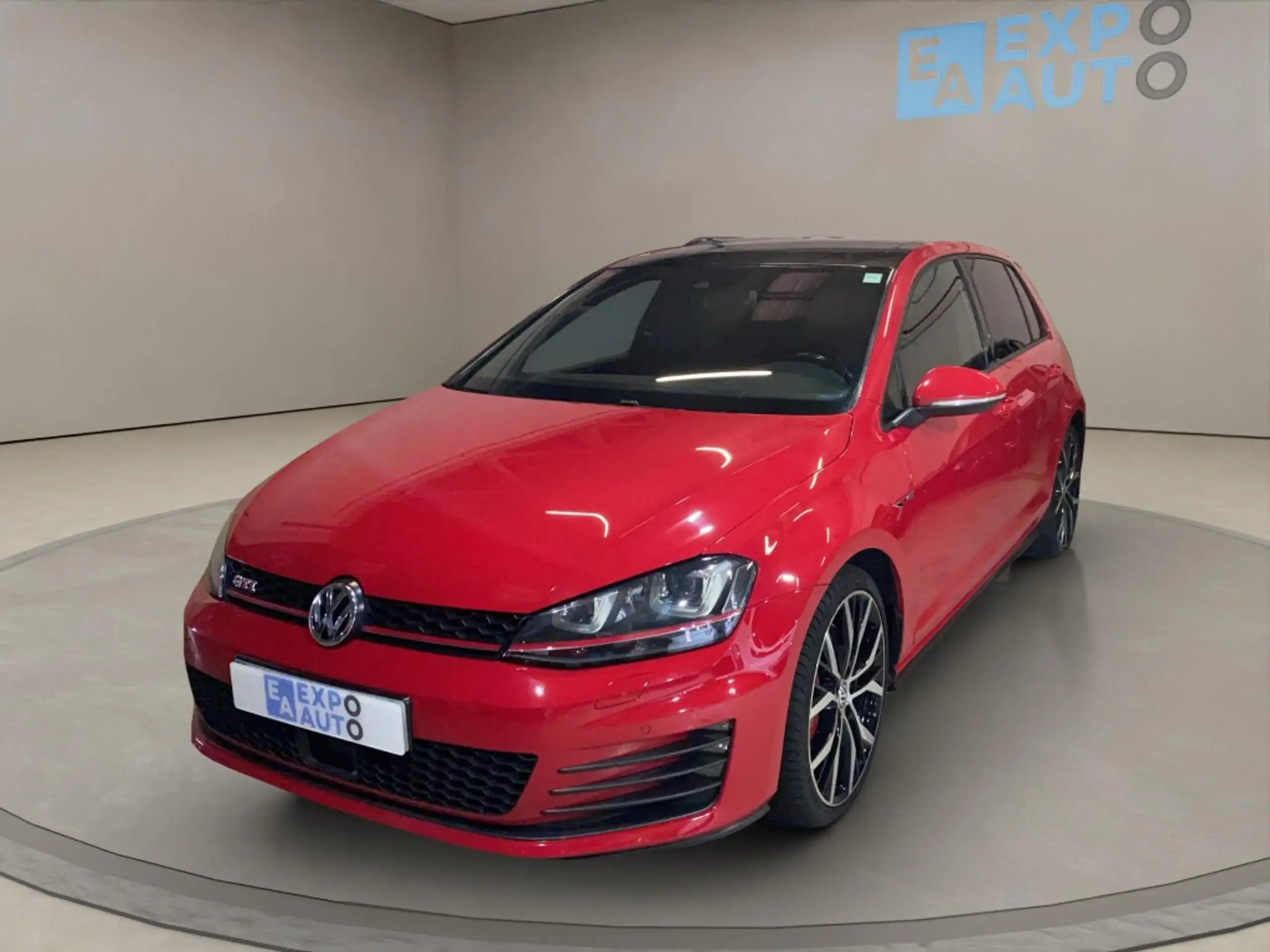 Volkswagen - Golf GTI