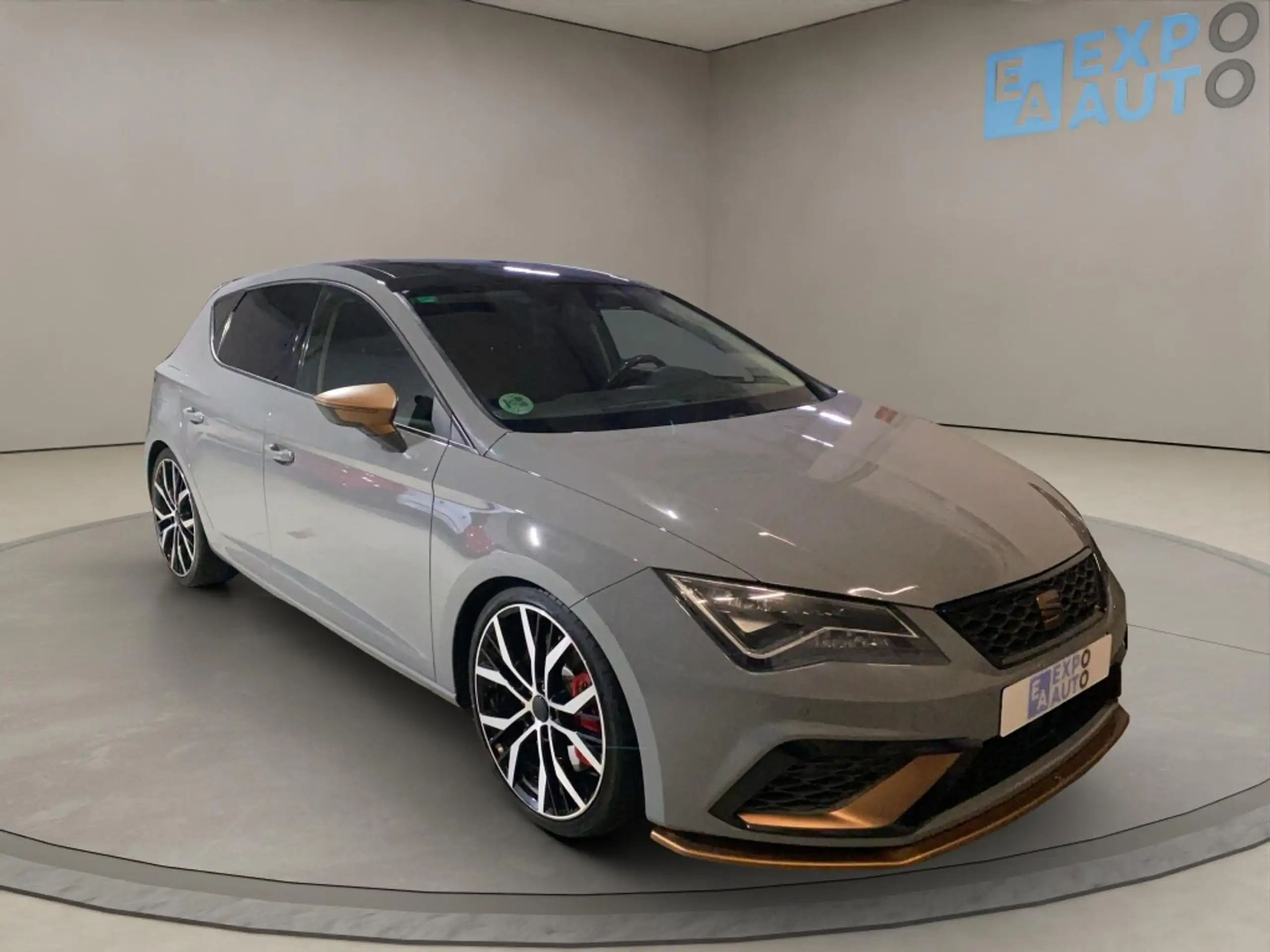 SEAT - Leon