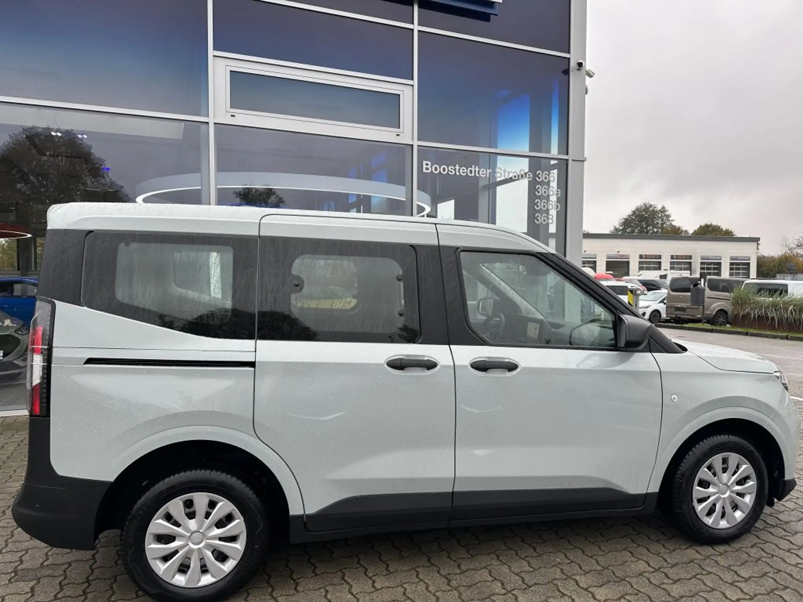 Ford - Tourneo Courier