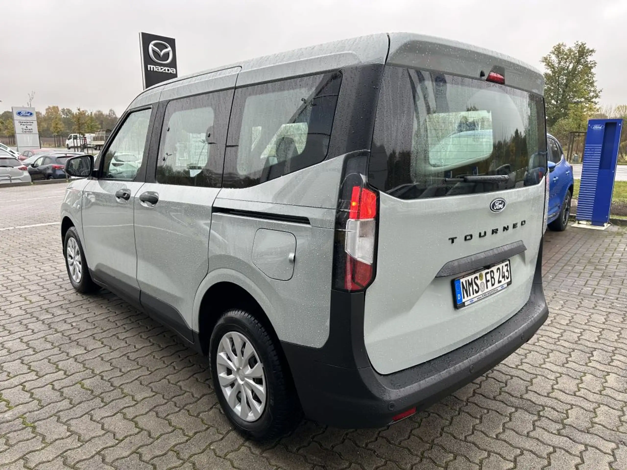 Ford - Tourneo Courier