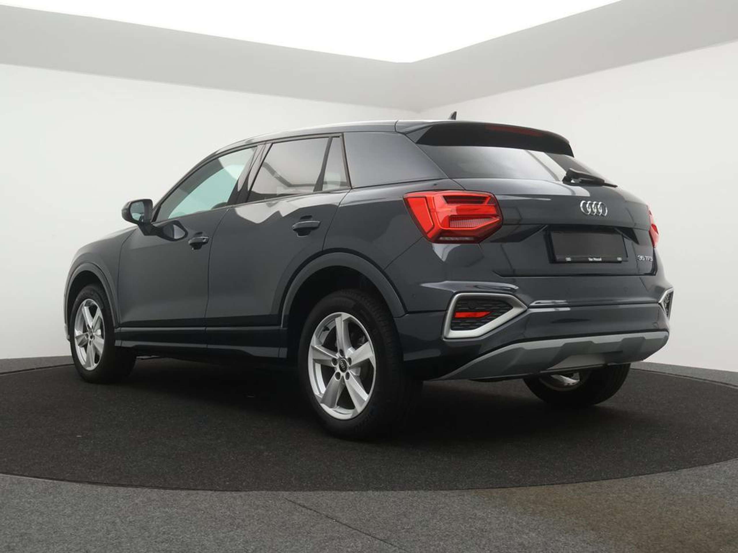 Audi - Q2