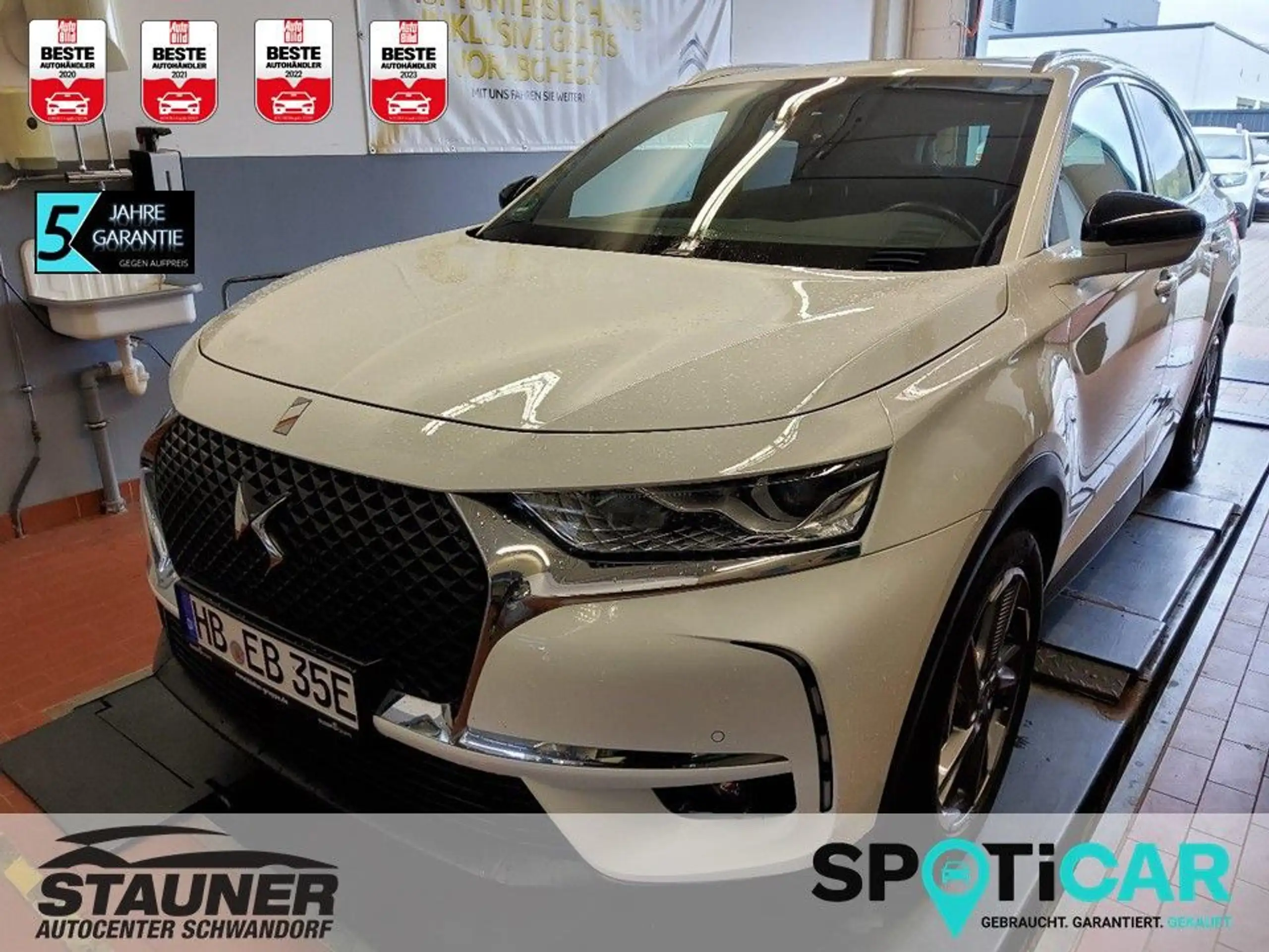 DS Automobiles - DS 7 Crossback