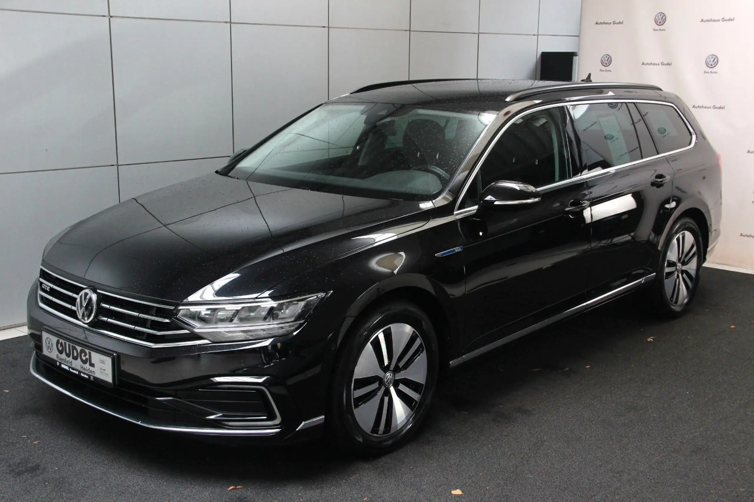 Volkswagen - Passat Variant