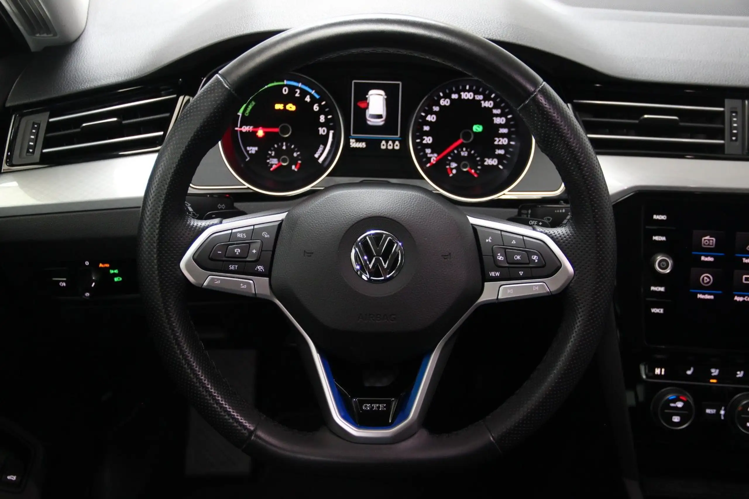 Volkswagen - Passat Variant