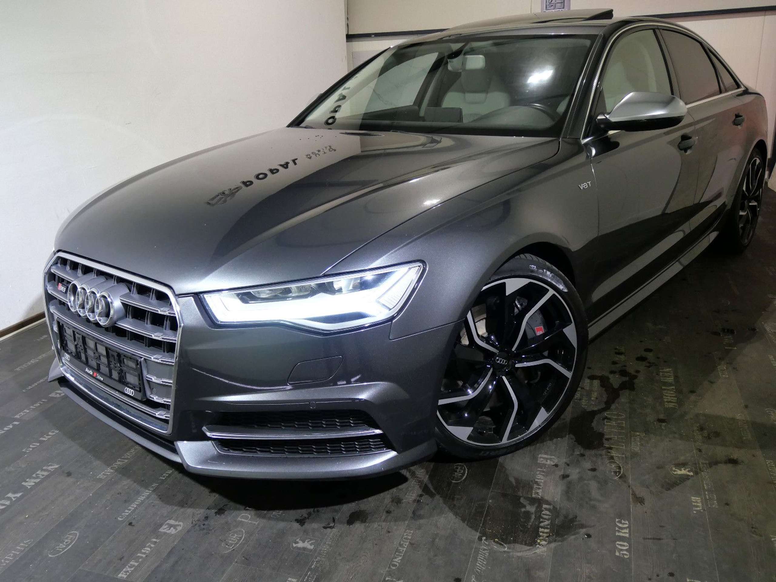 Audi - S6