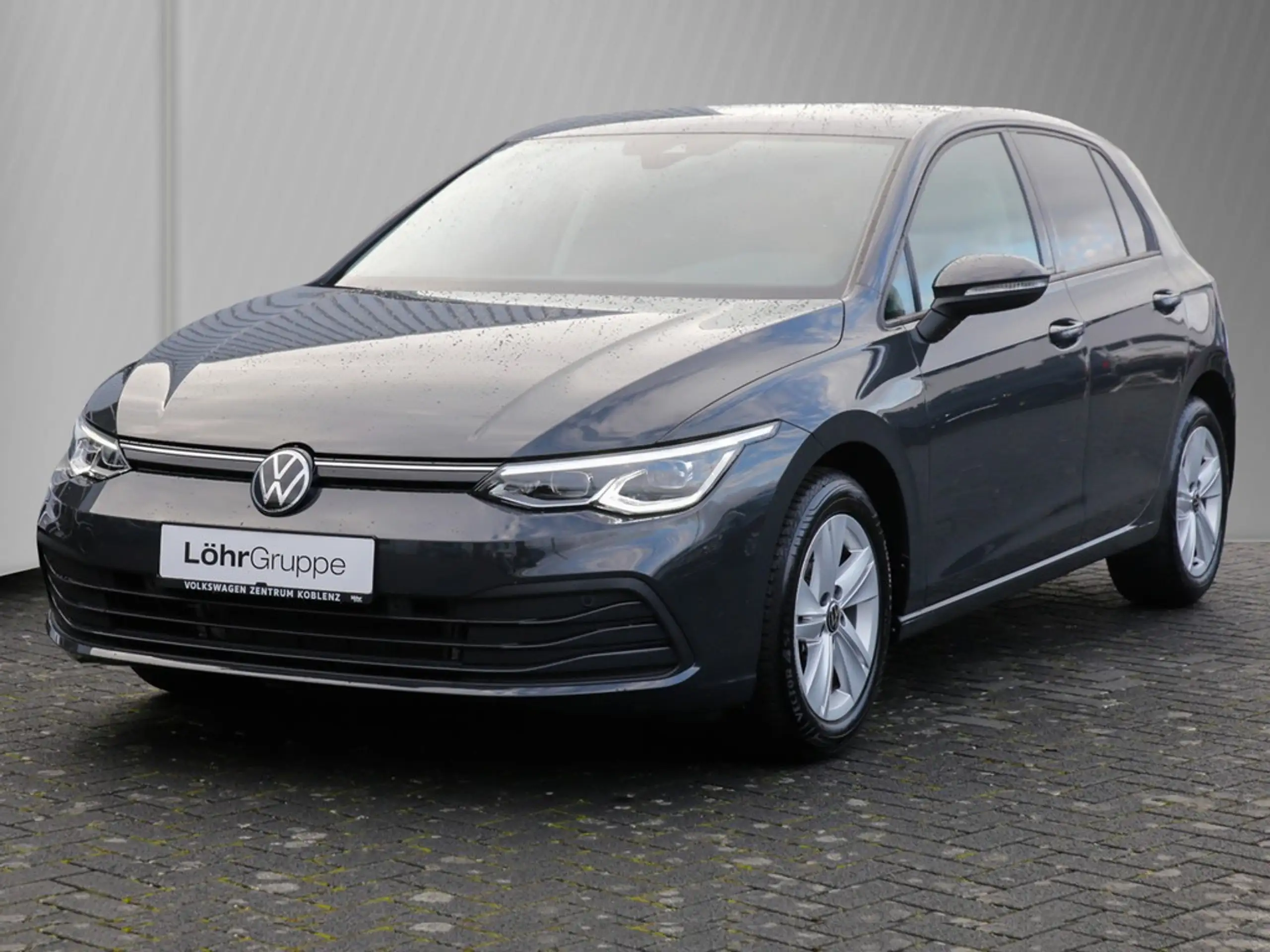 Volkswagen - Golf