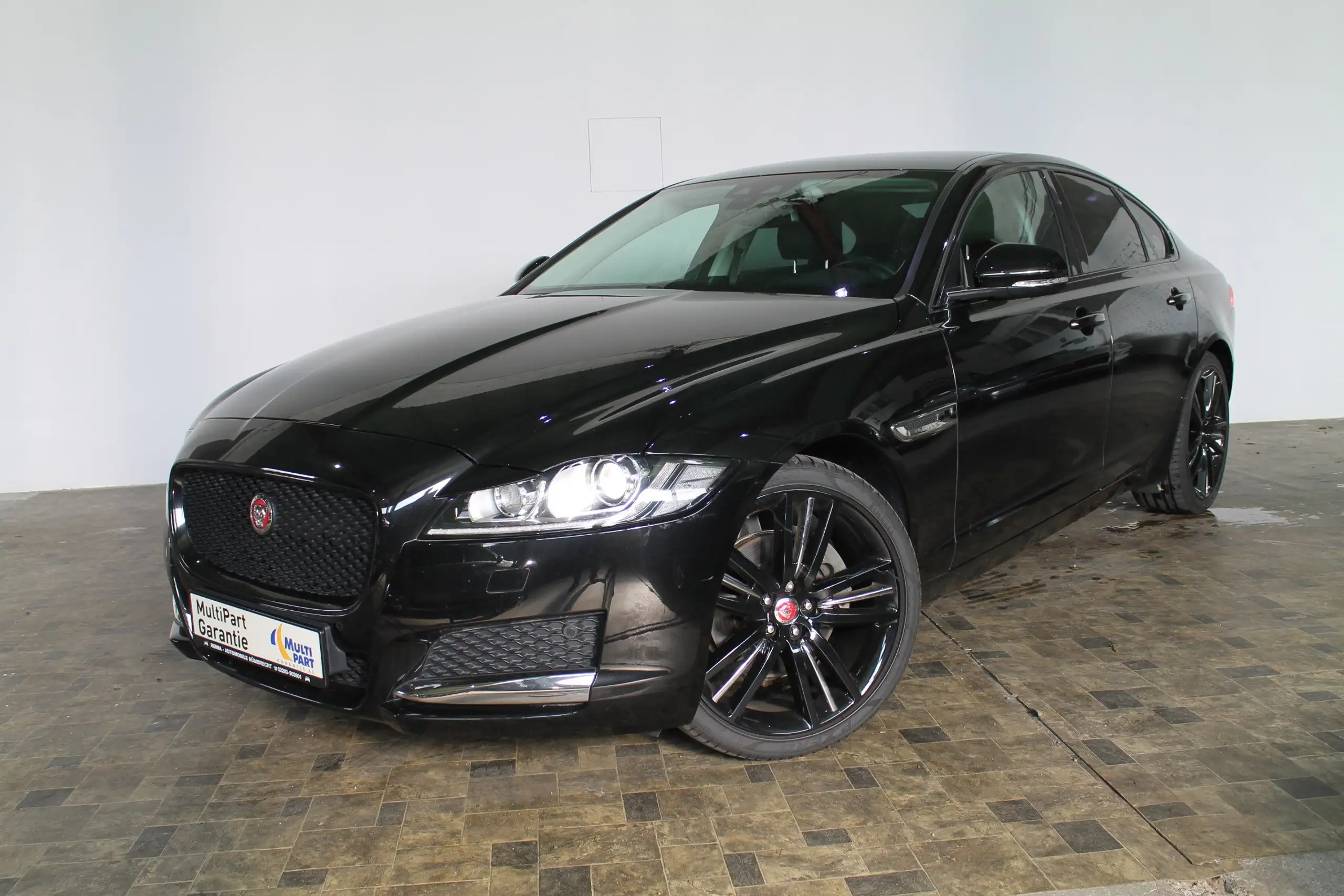 Jaguar - XF