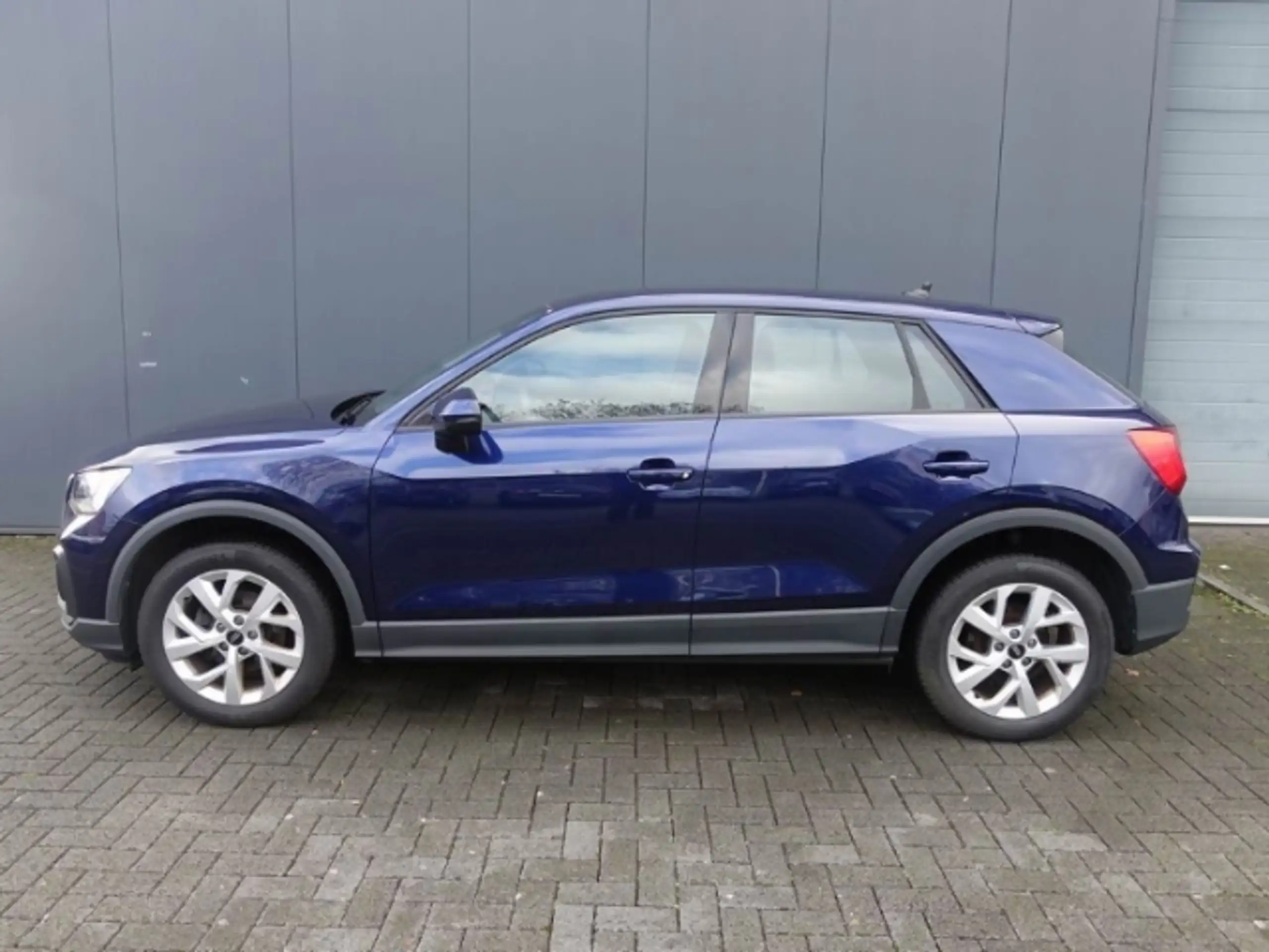 Audi - Q2