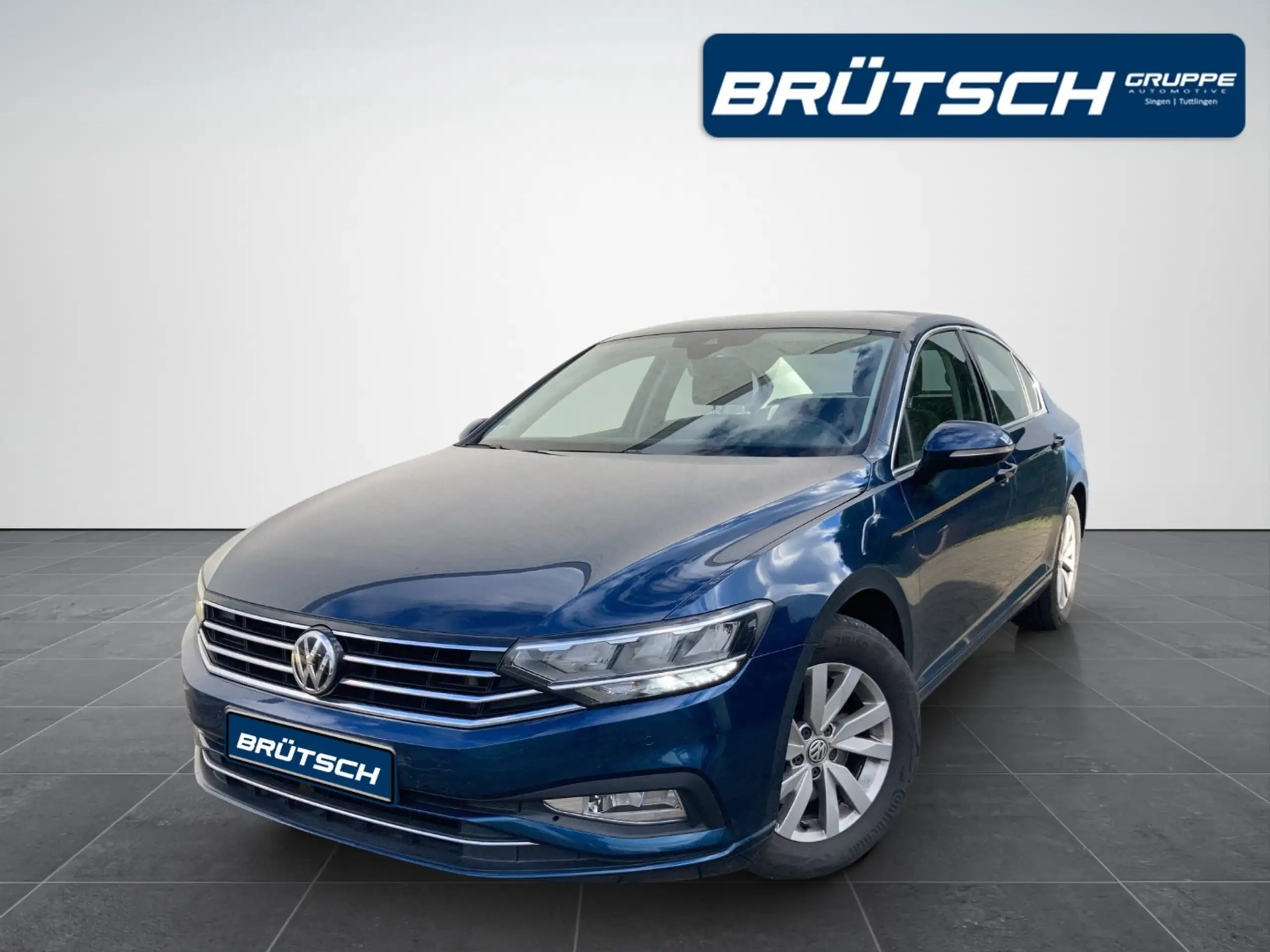 Volkswagen - Passat