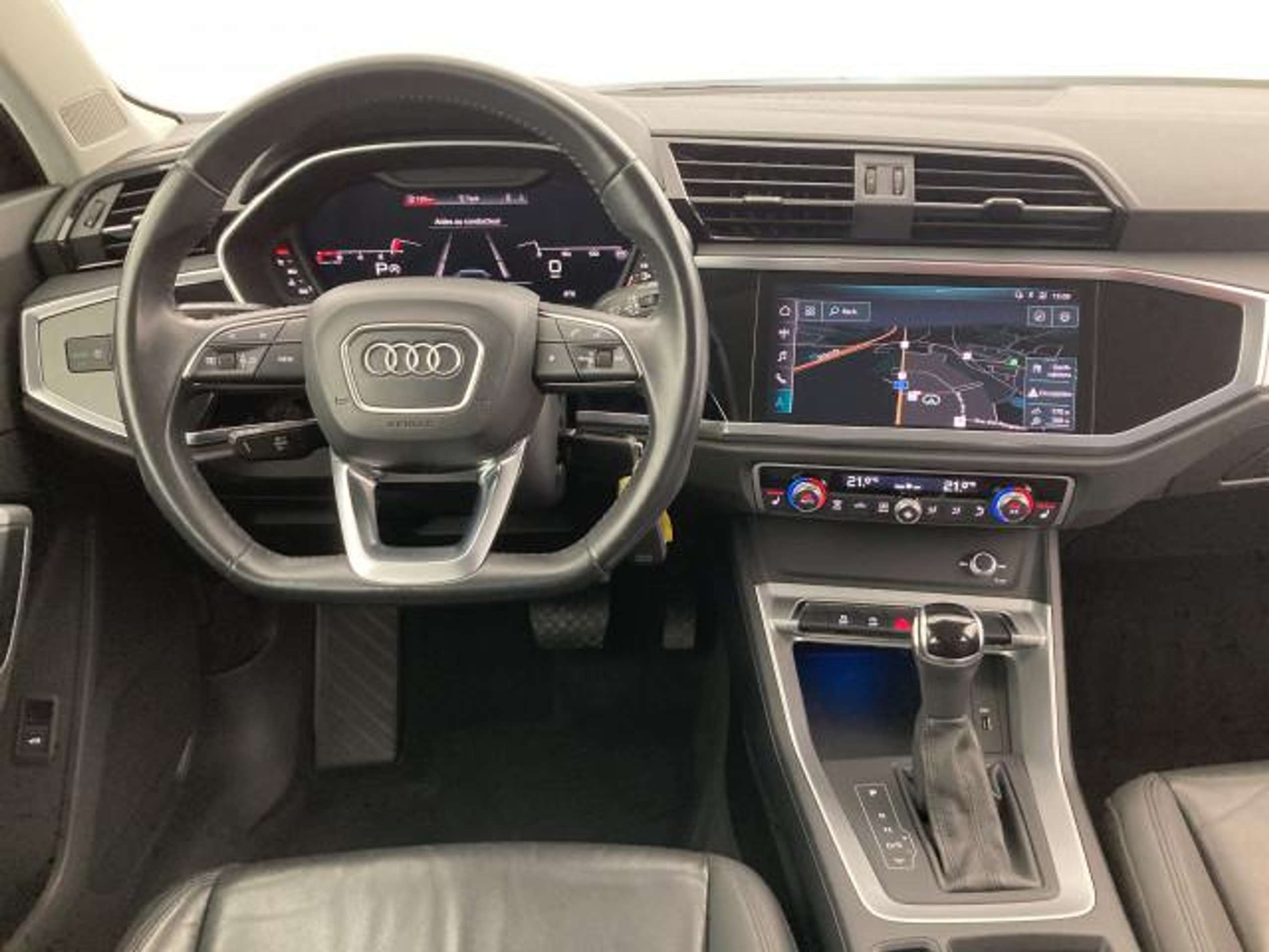 Audi - Q3