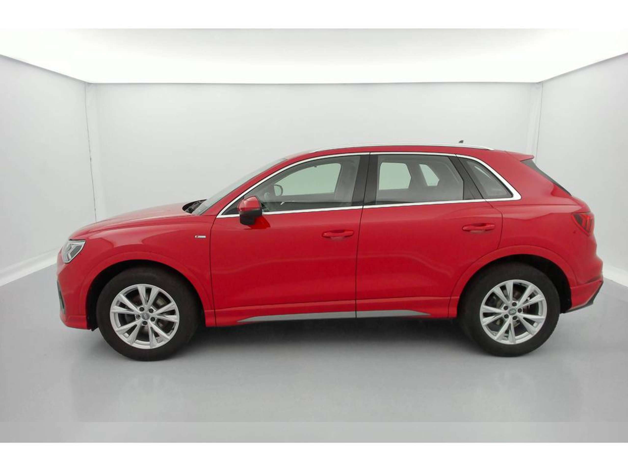 Audi - Q3