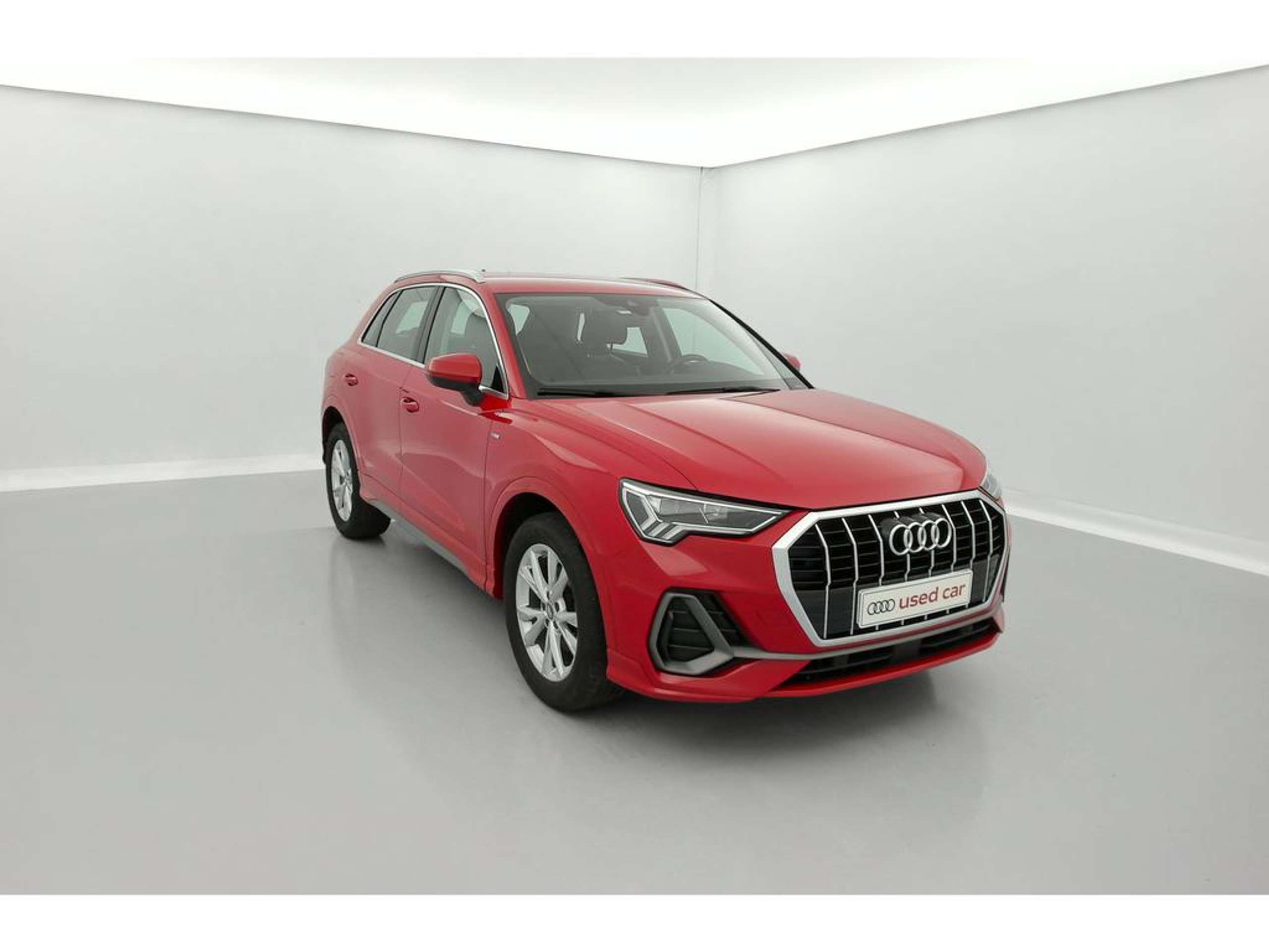 Audi - Q3