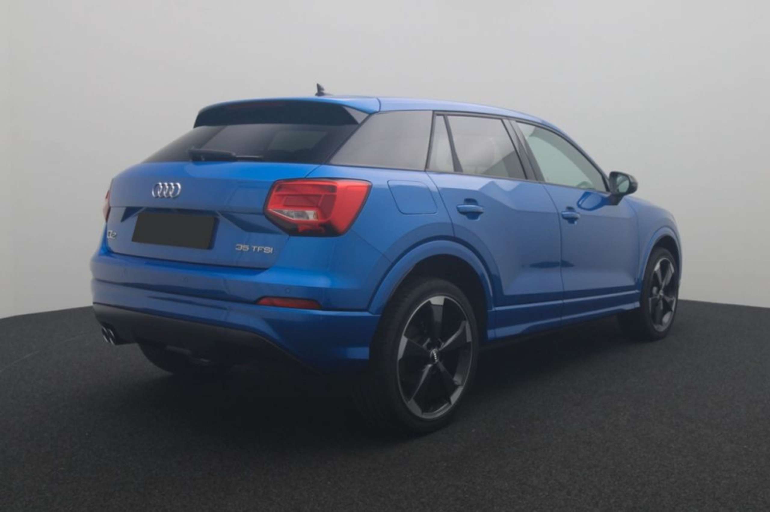 Audi - Q2