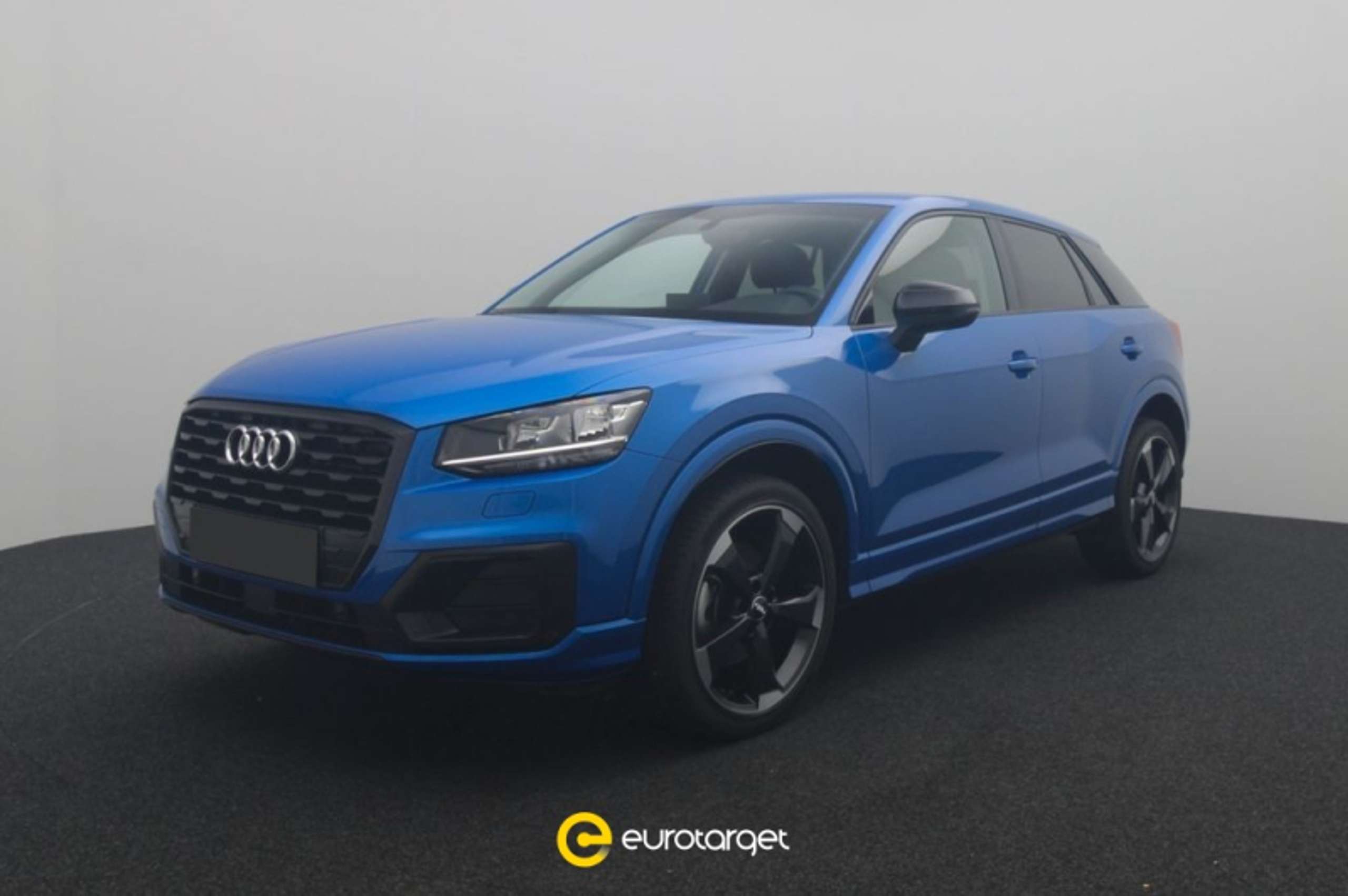 Audi - Q2