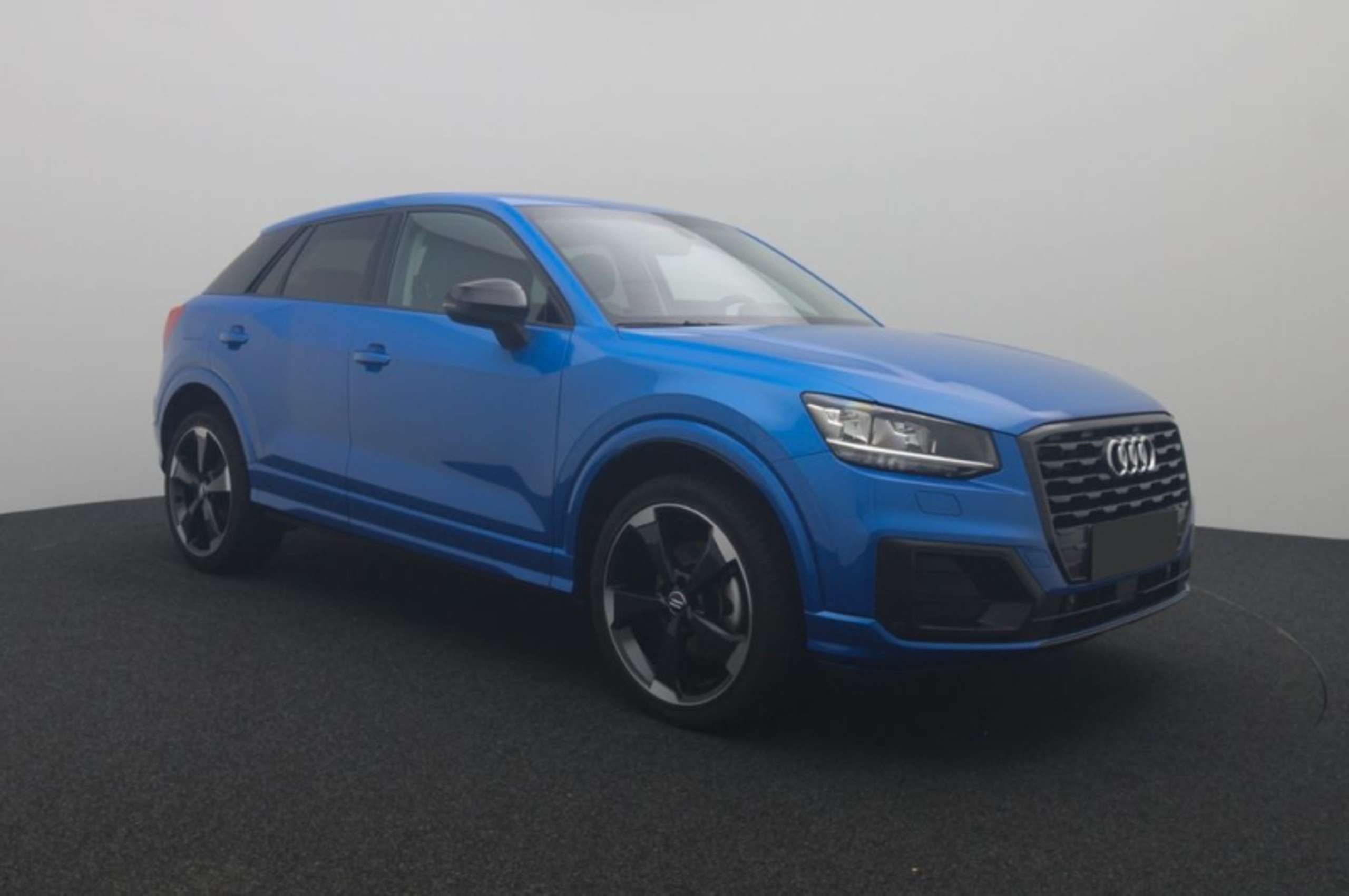 Audi - Q2