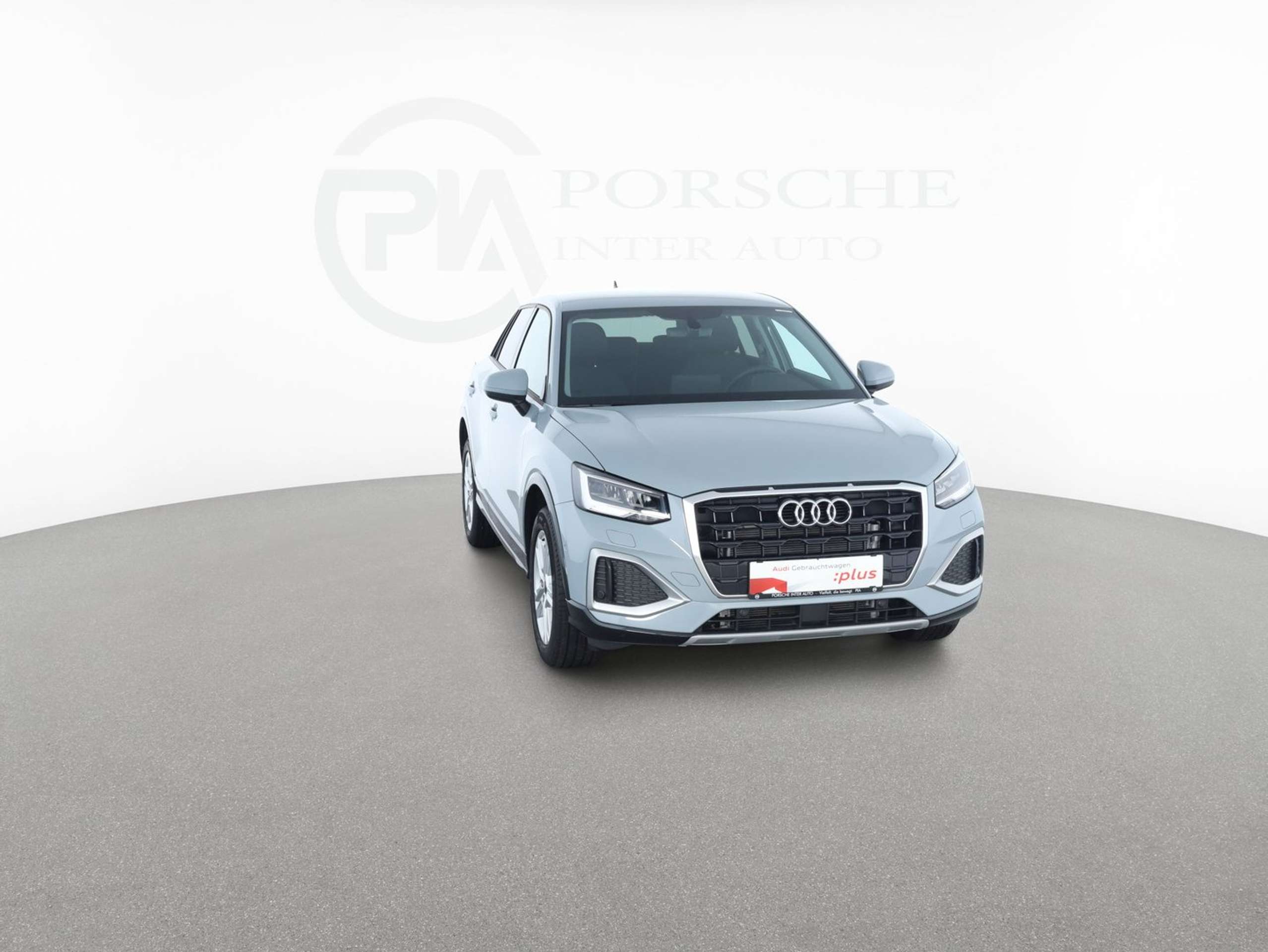 Audi - Q2