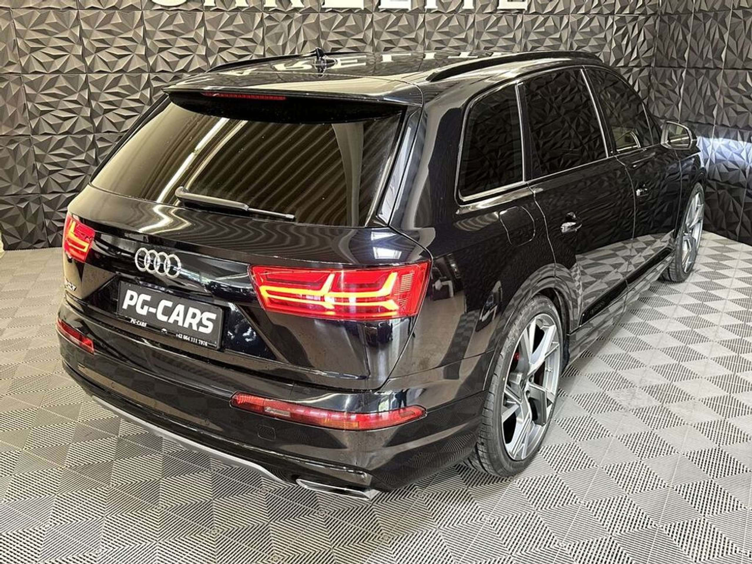 Audi - Q7