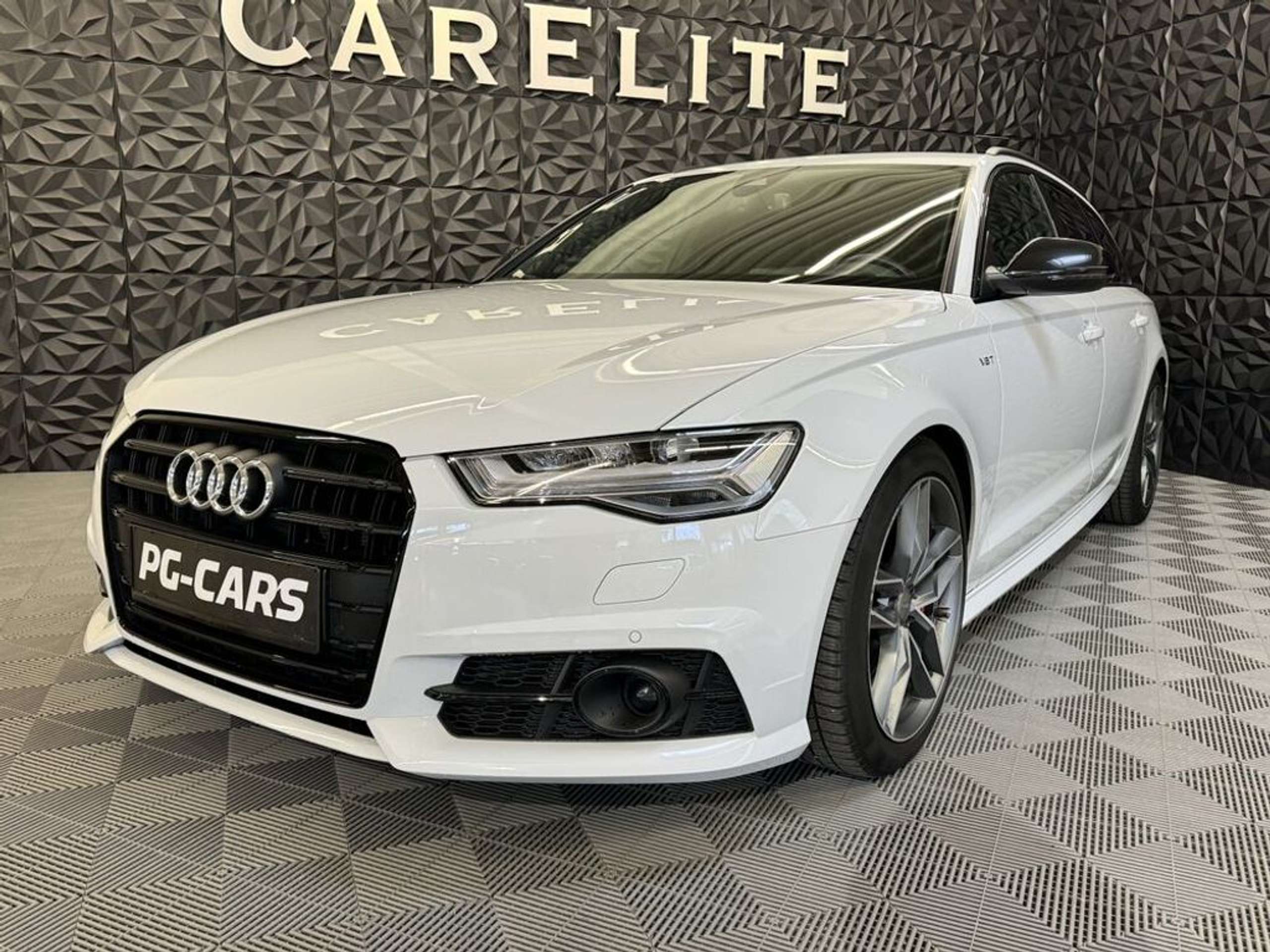 Audi - A6