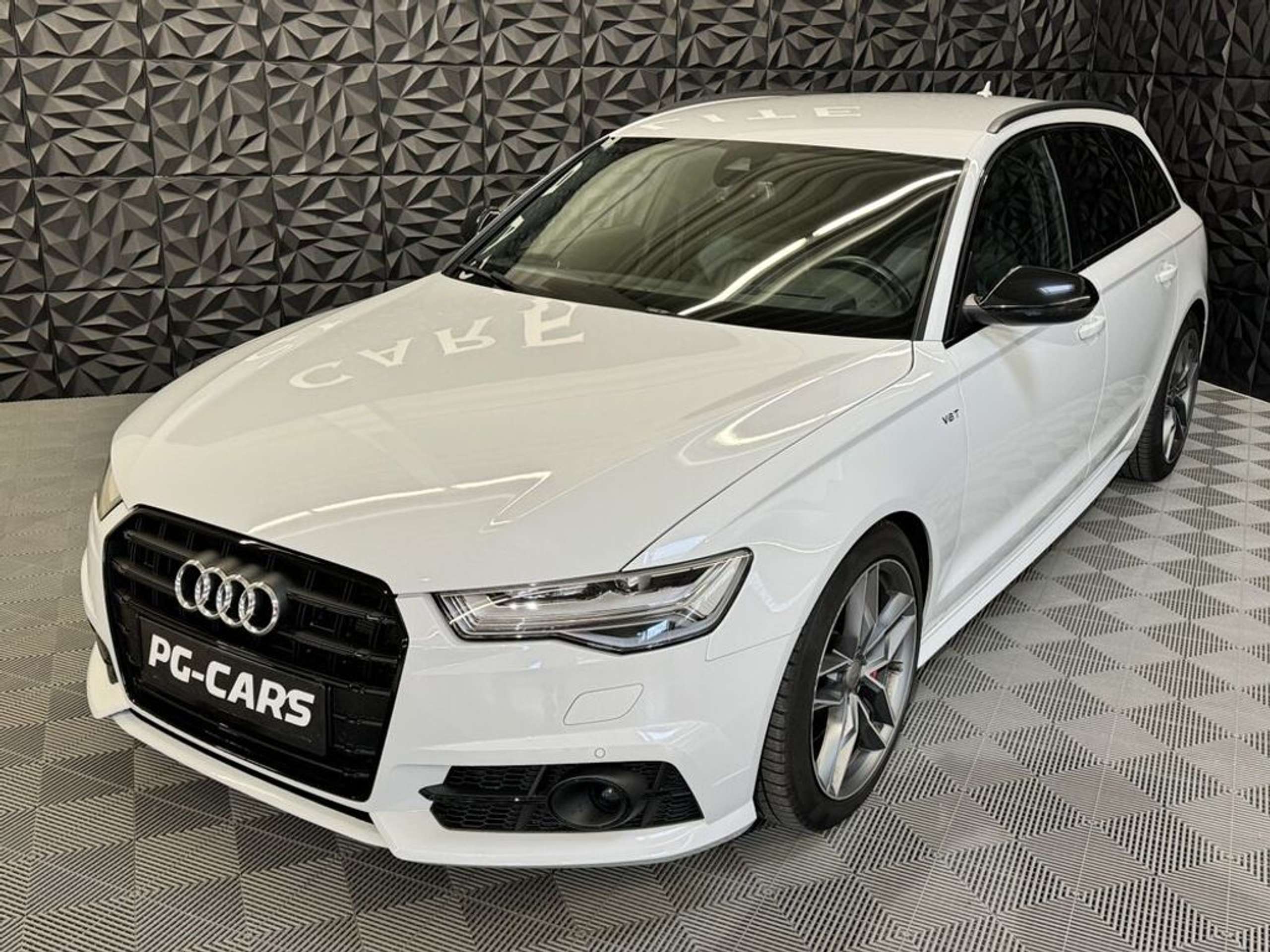 Audi - A6