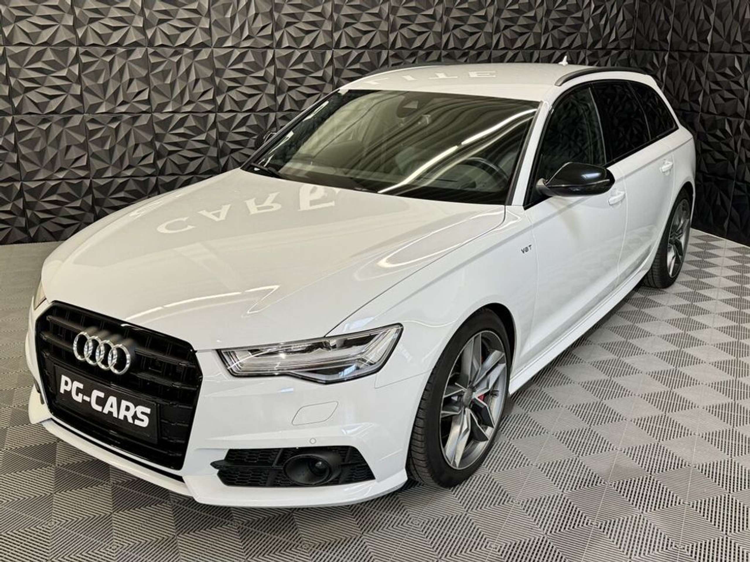 Audi - A6