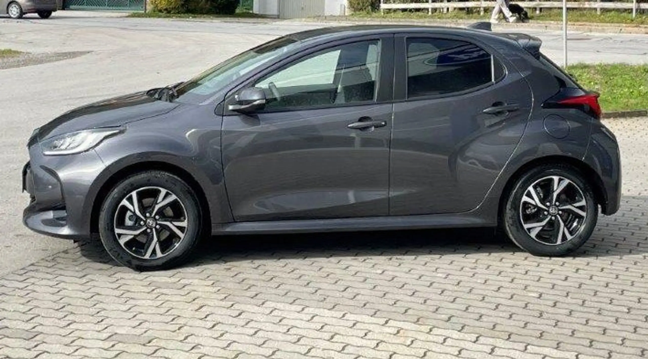 Toyota - Yaris