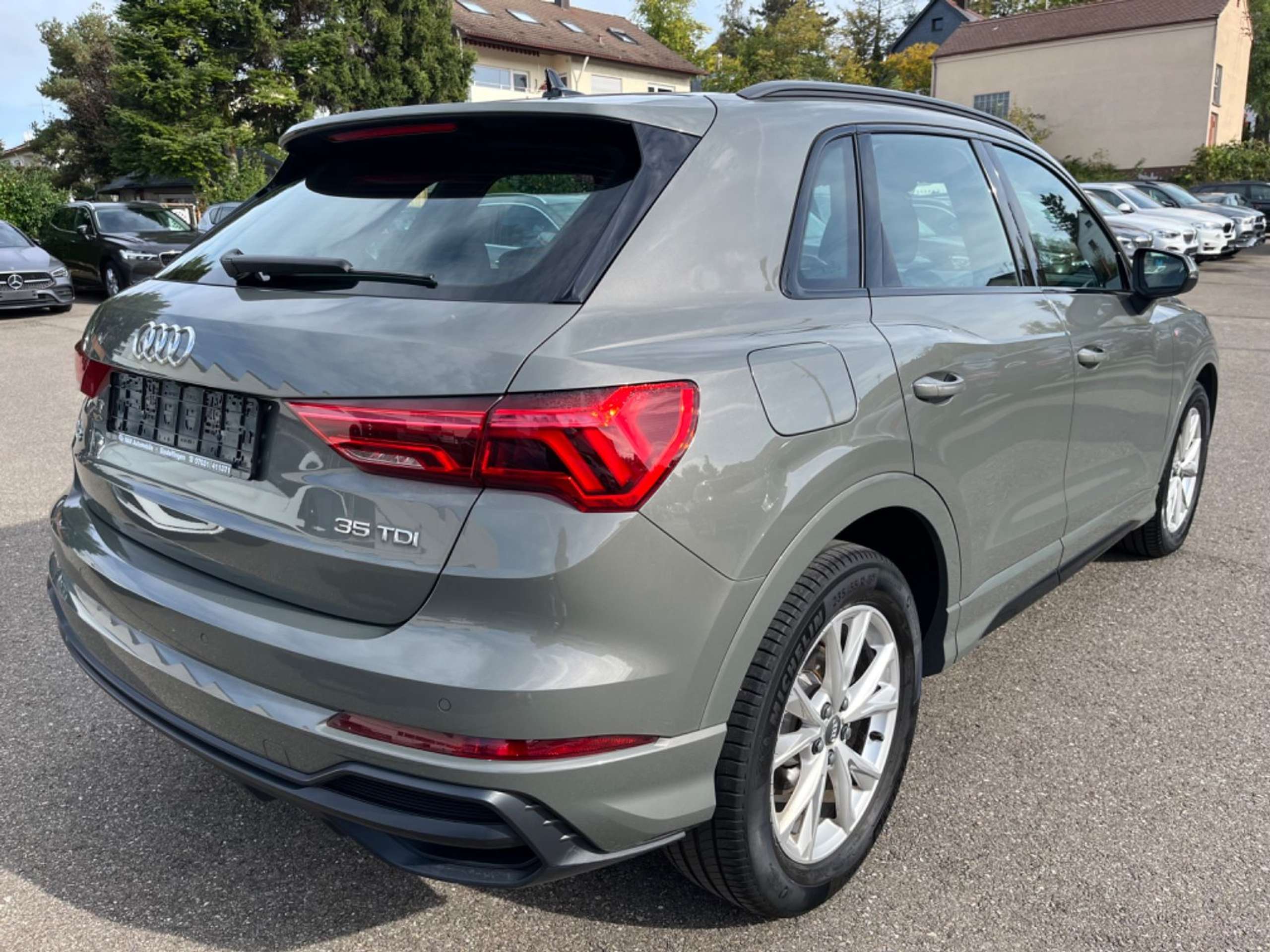 Audi - Q3