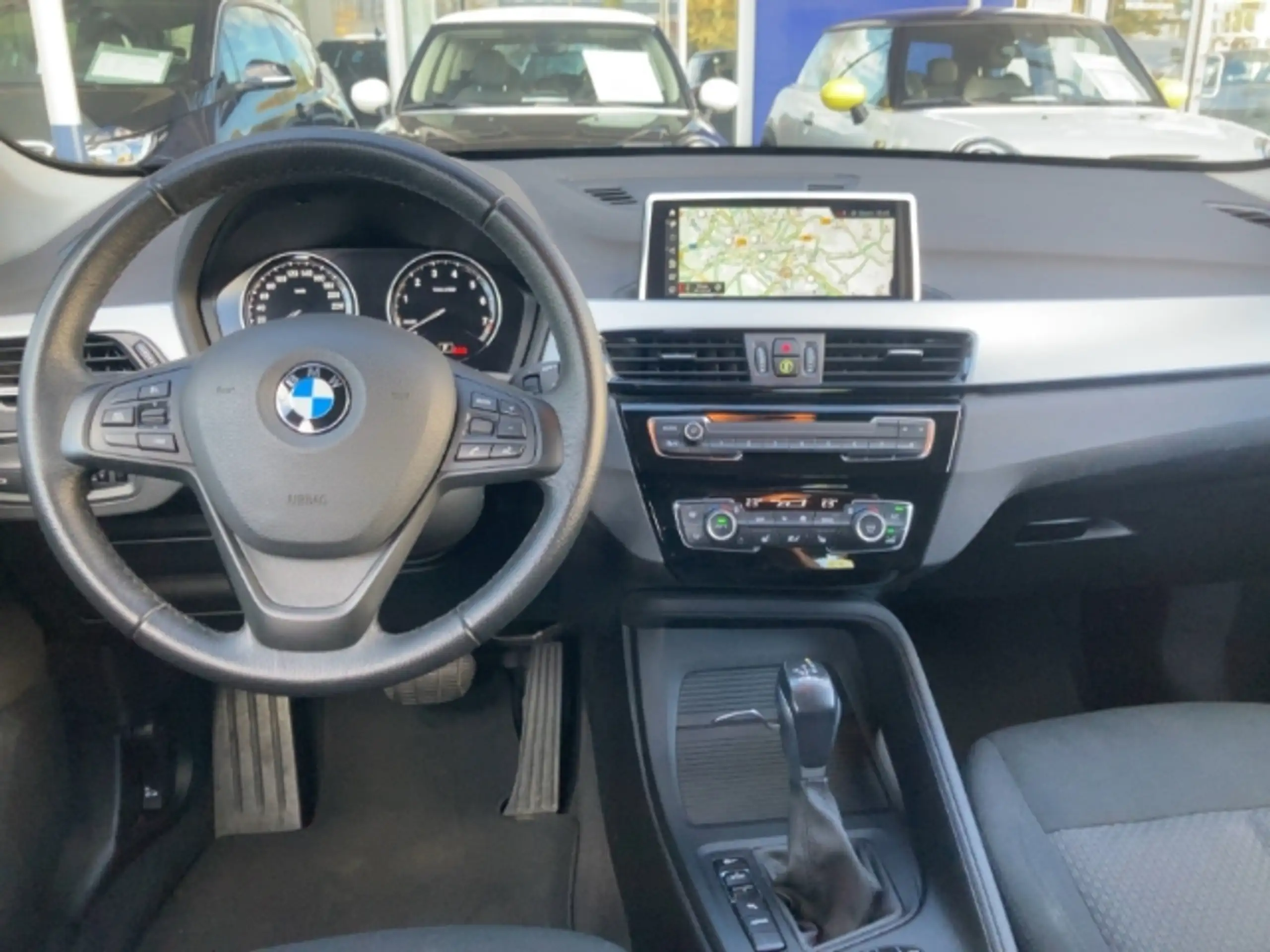 BMW - X1