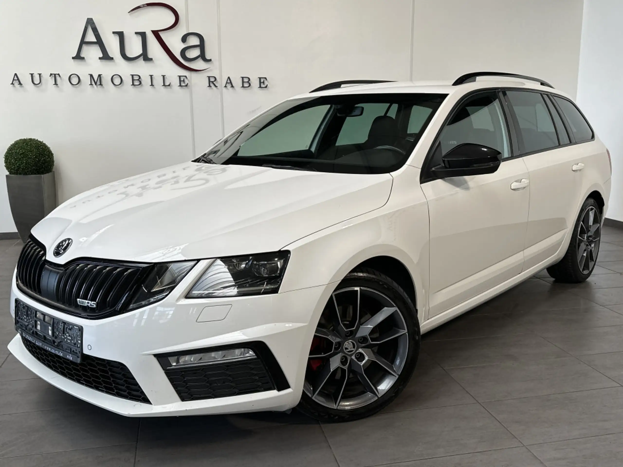 Skoda - Octavia