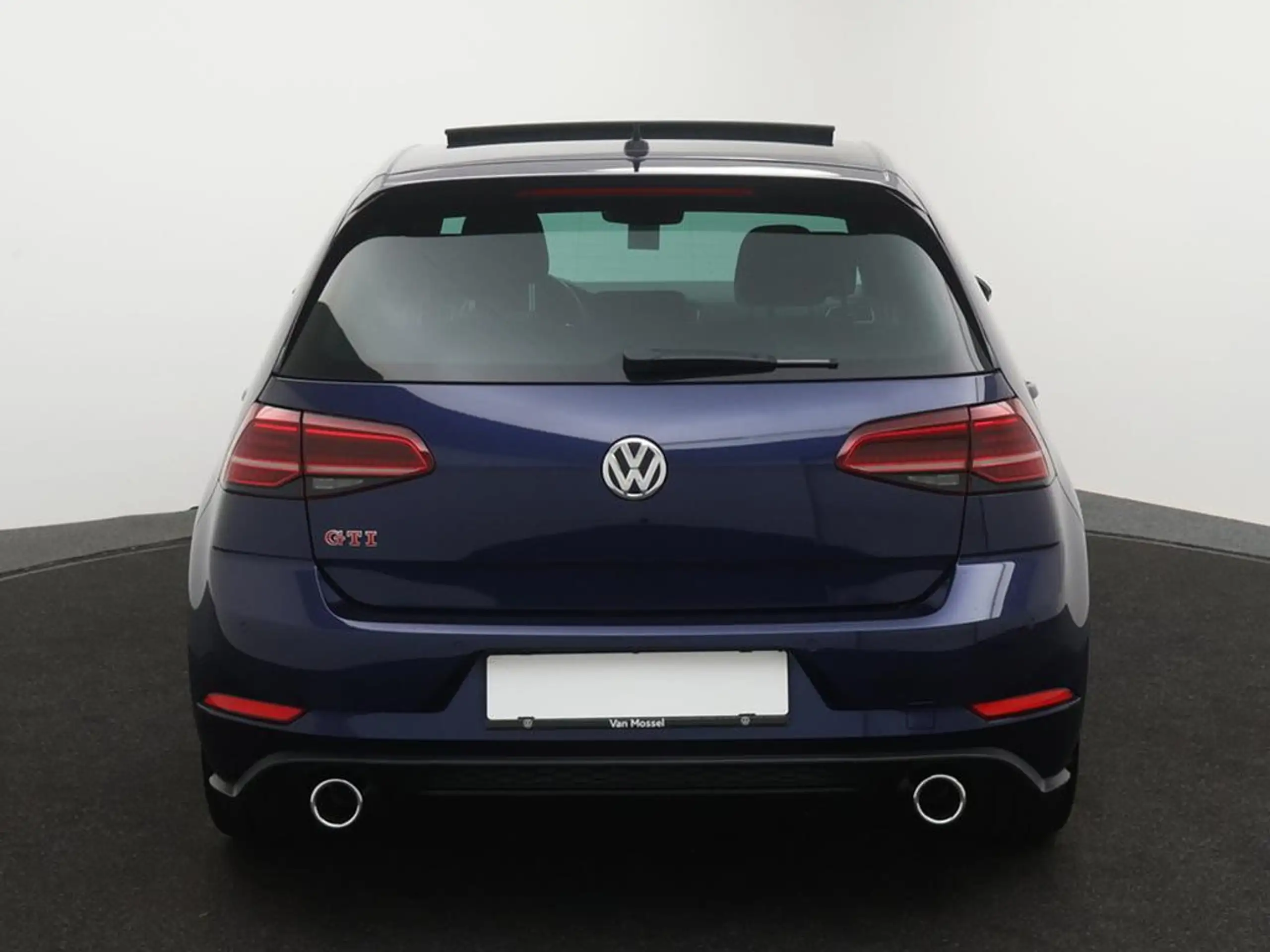 Volkswagen - Golf GTI