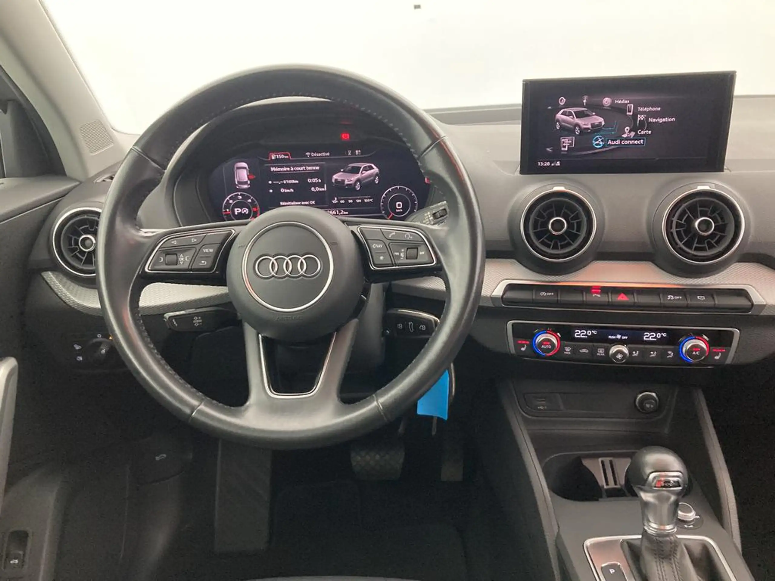 Audi - Q2