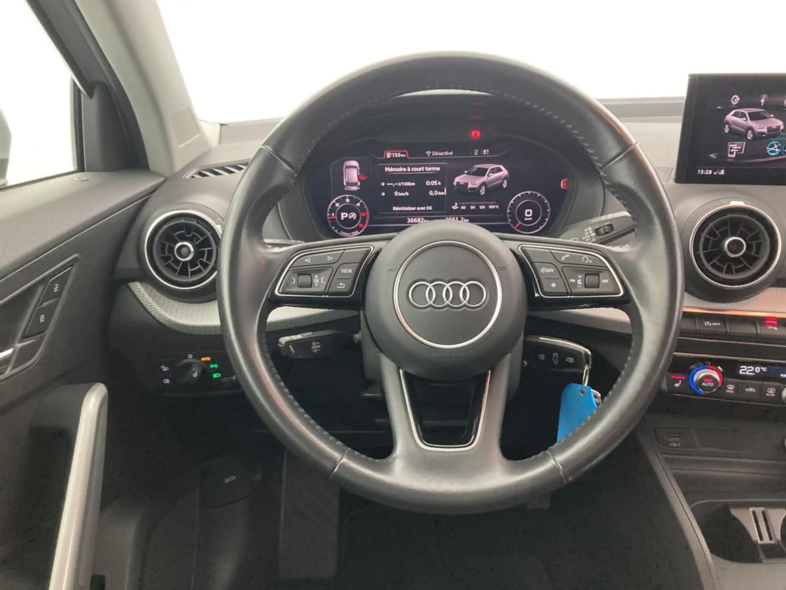 Audi - Q2