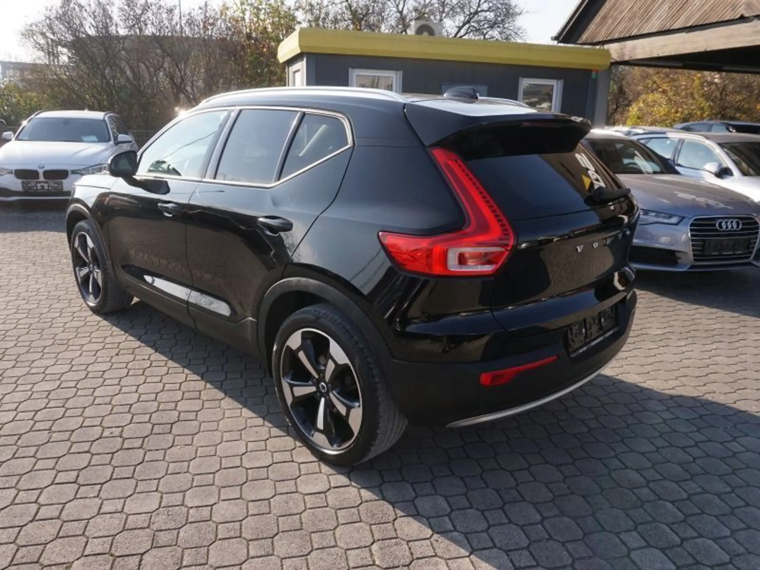 Volvo - XC40