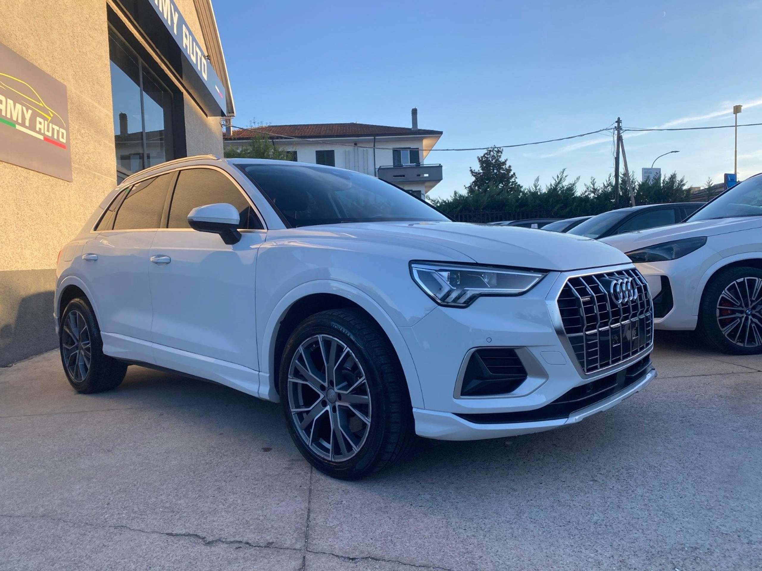 Audi - Q3