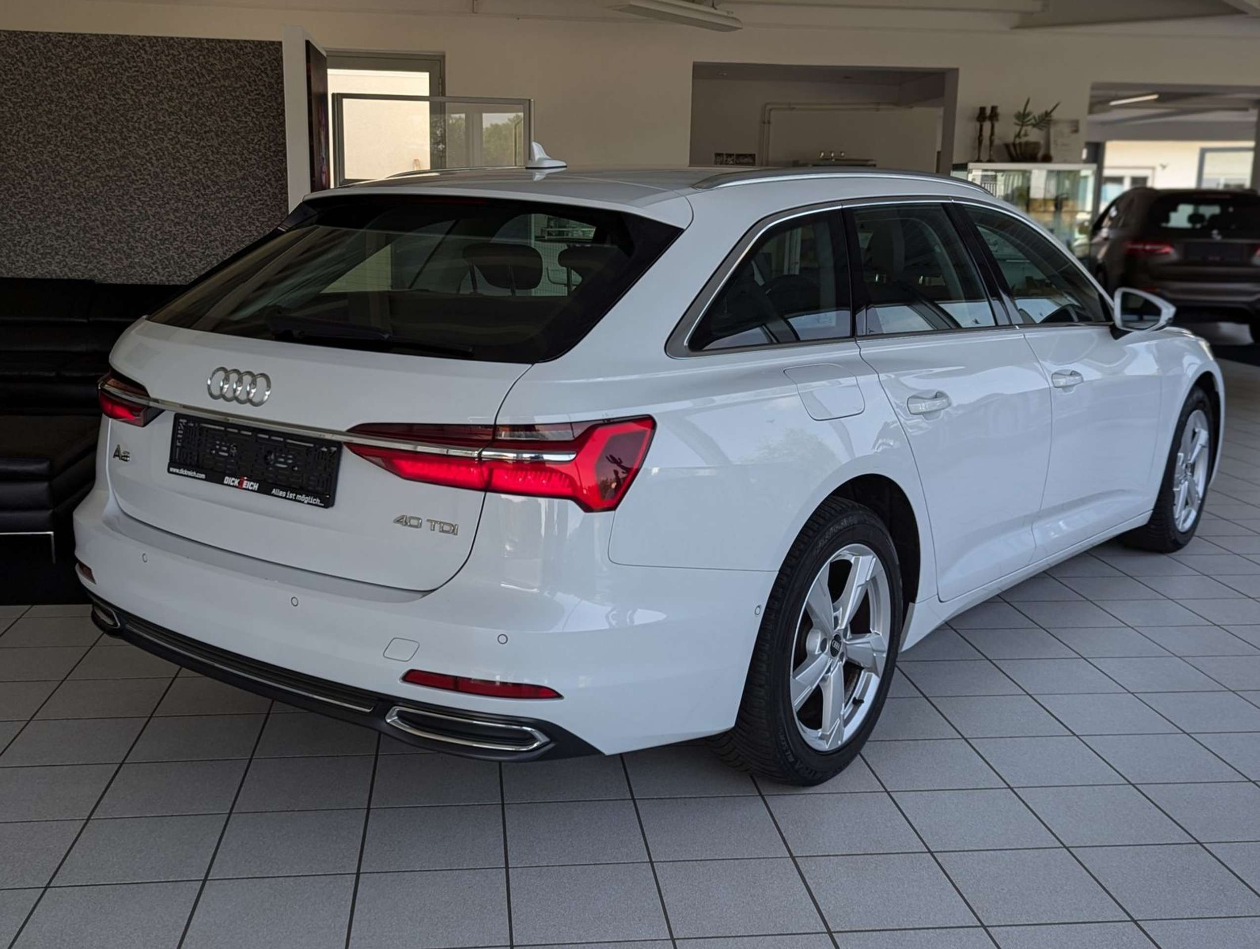 Audi - A6