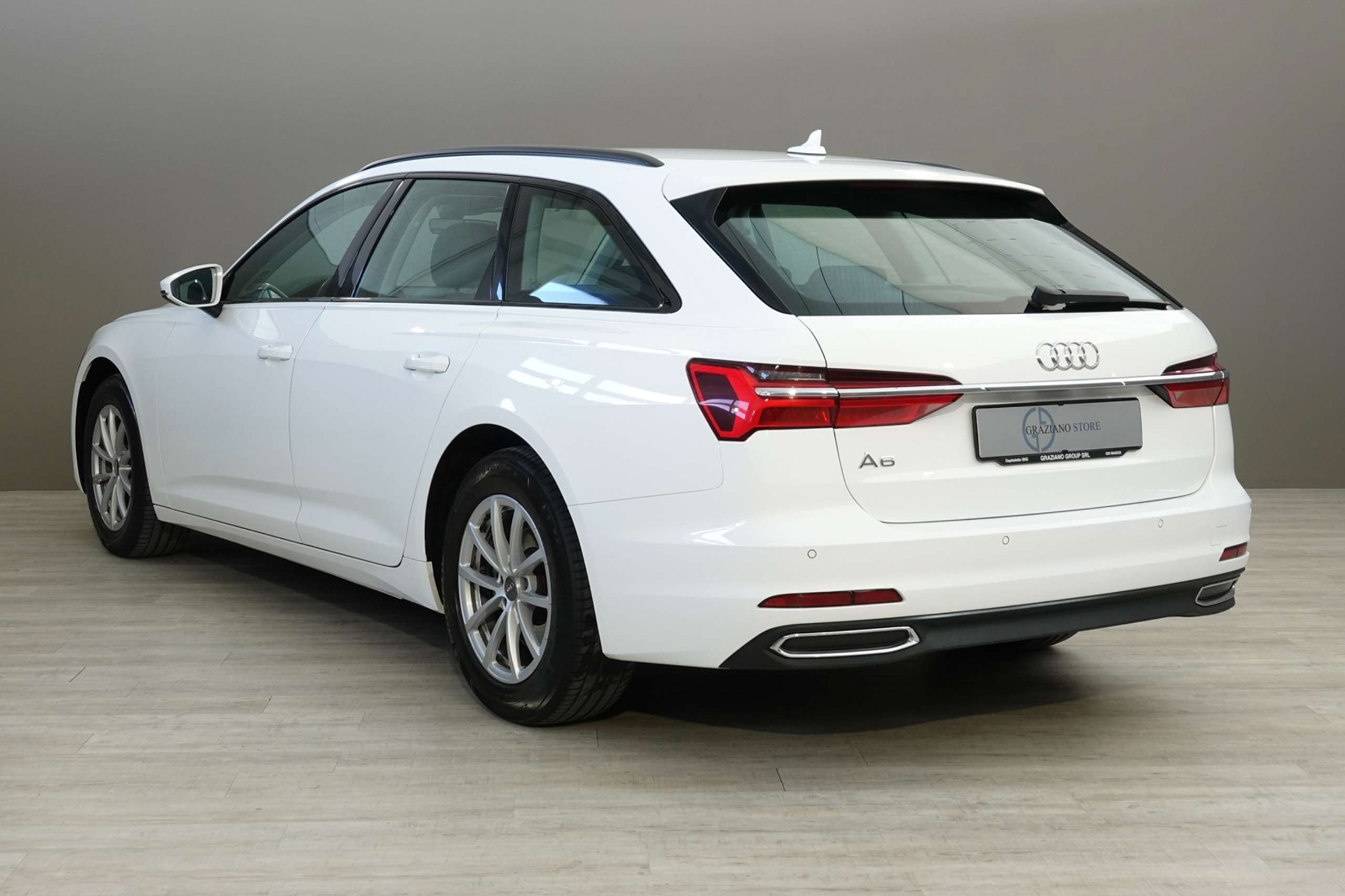 Audi - A6