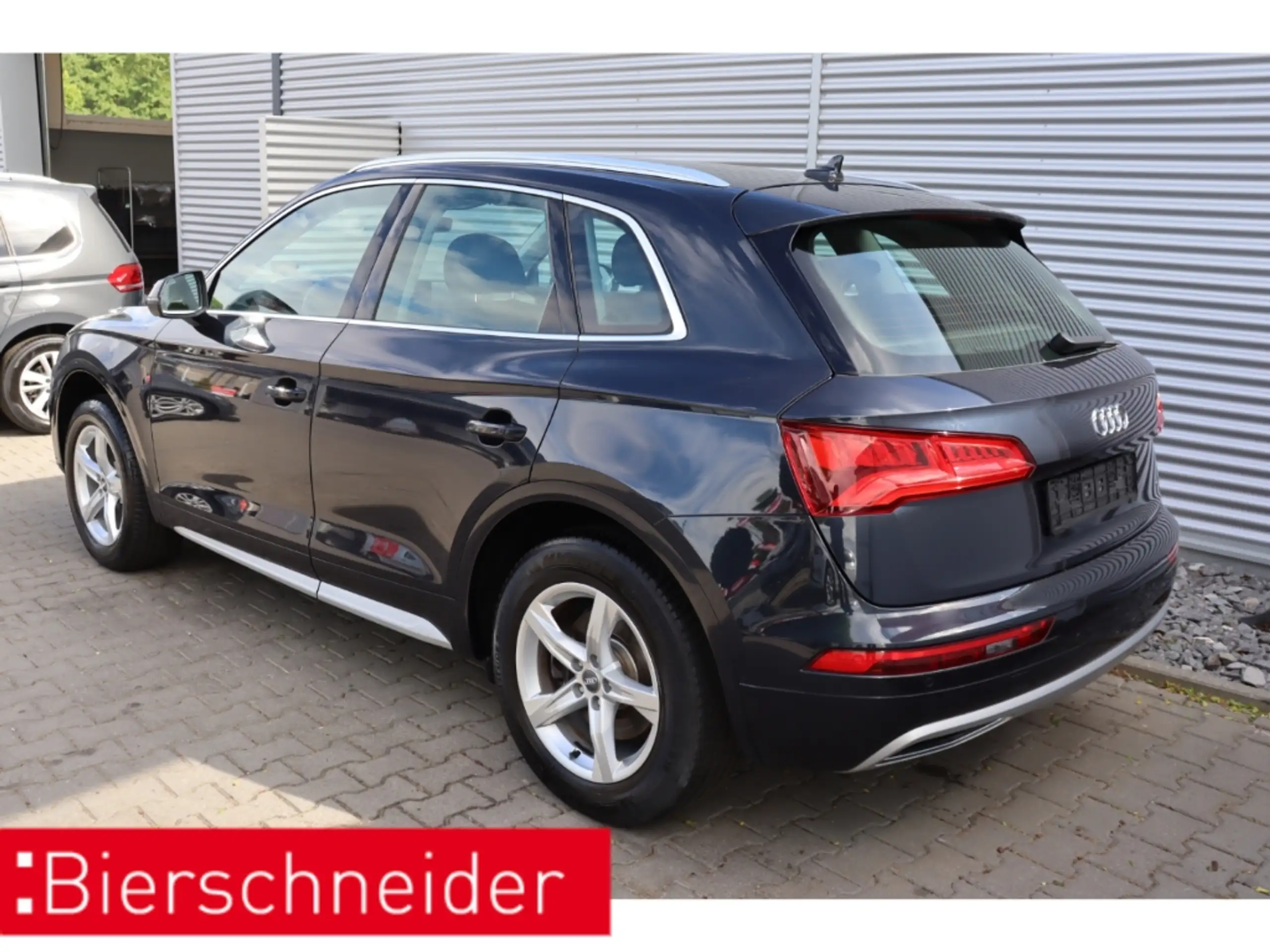 Audi - Q5