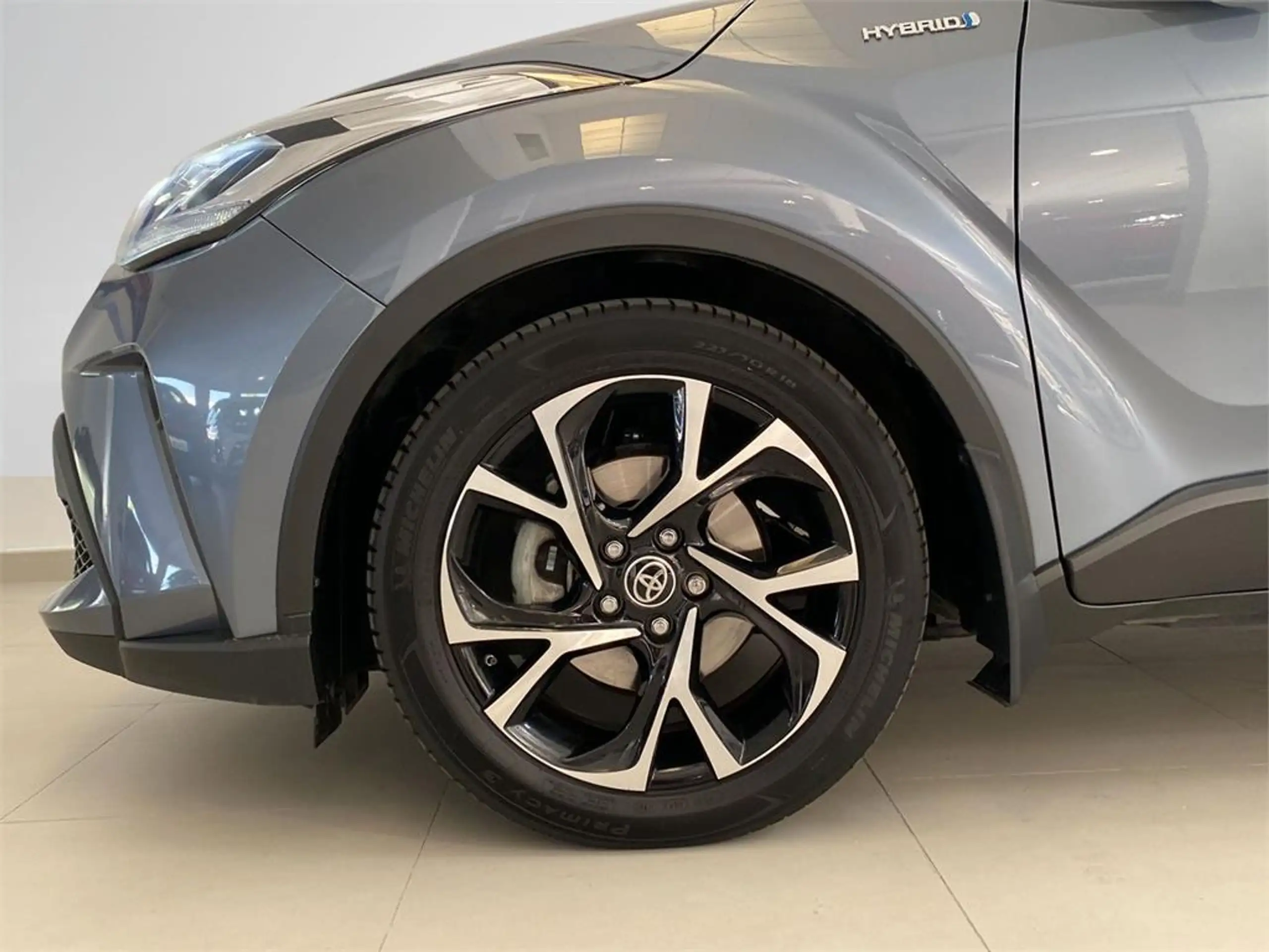 Toyota - C-HR