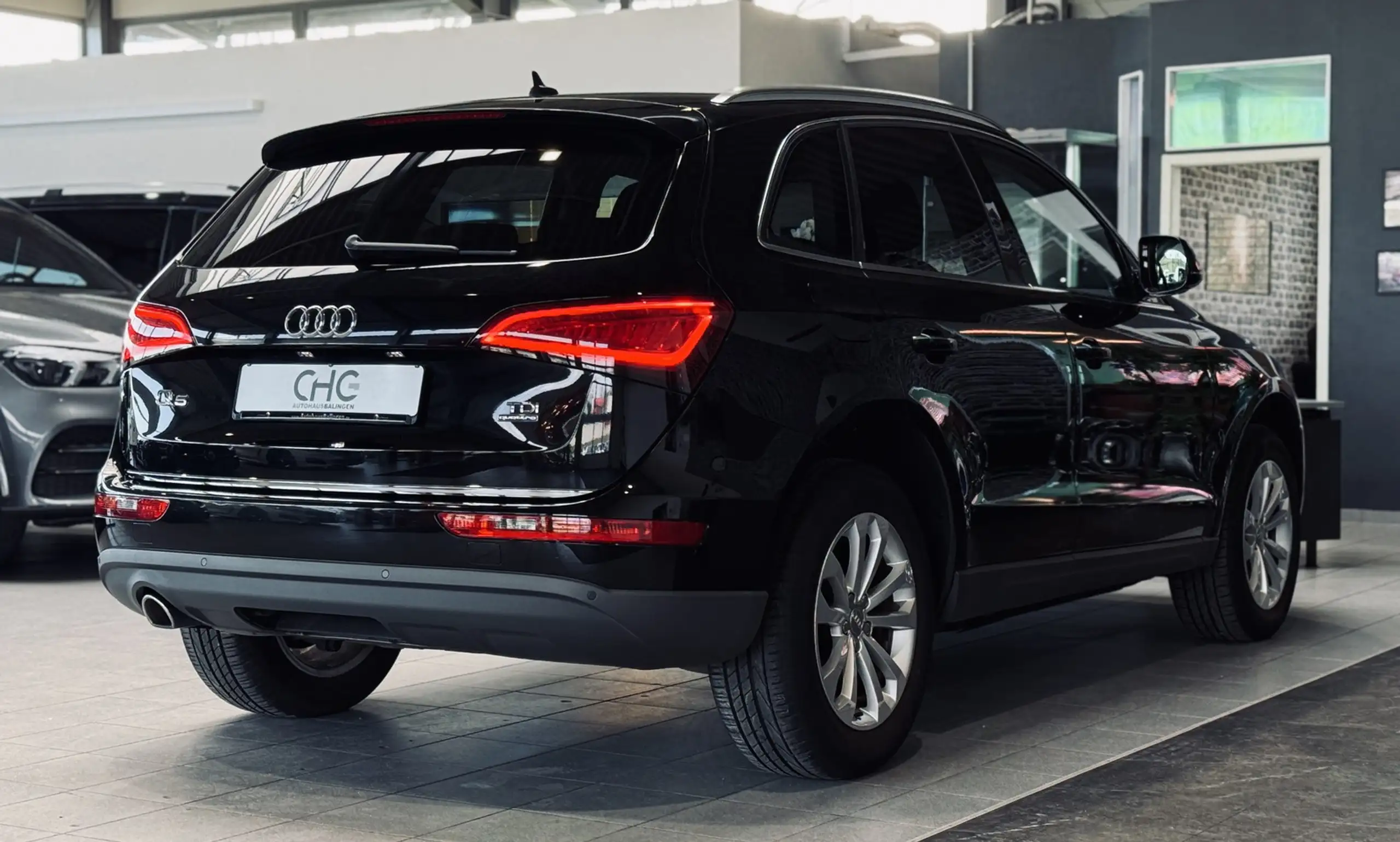 Audi - Q5