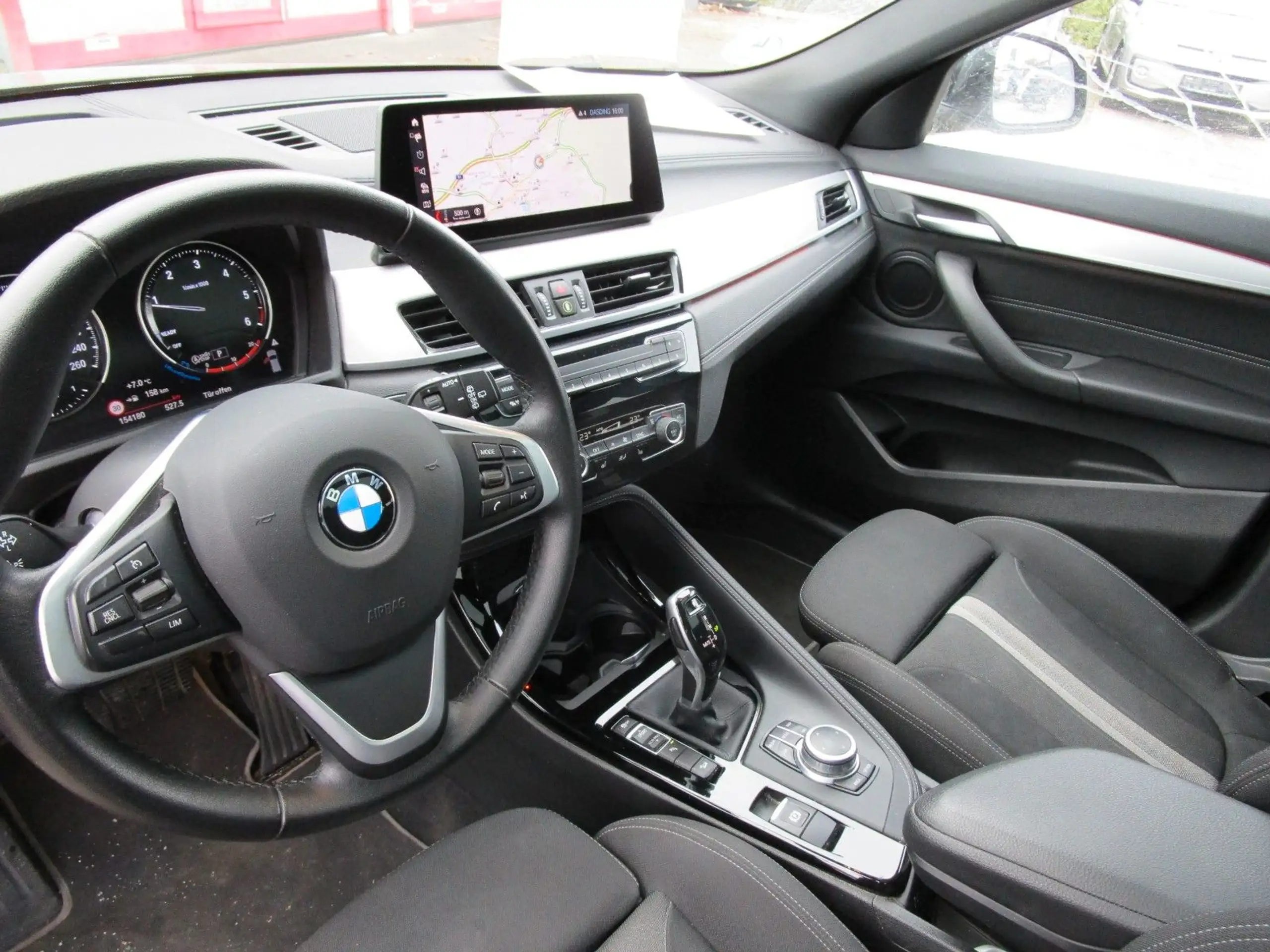 BMW - X2