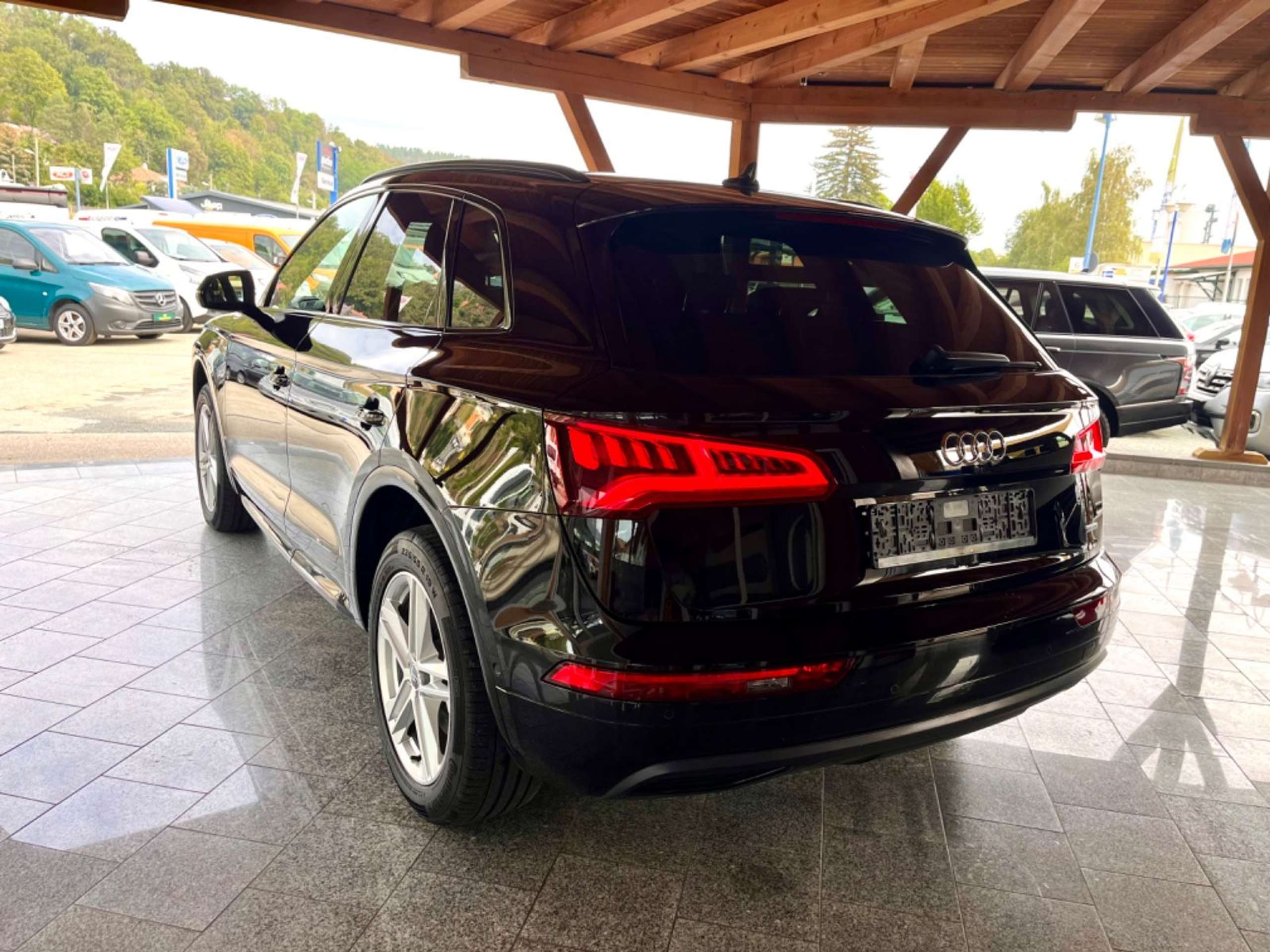 Audi - Q5