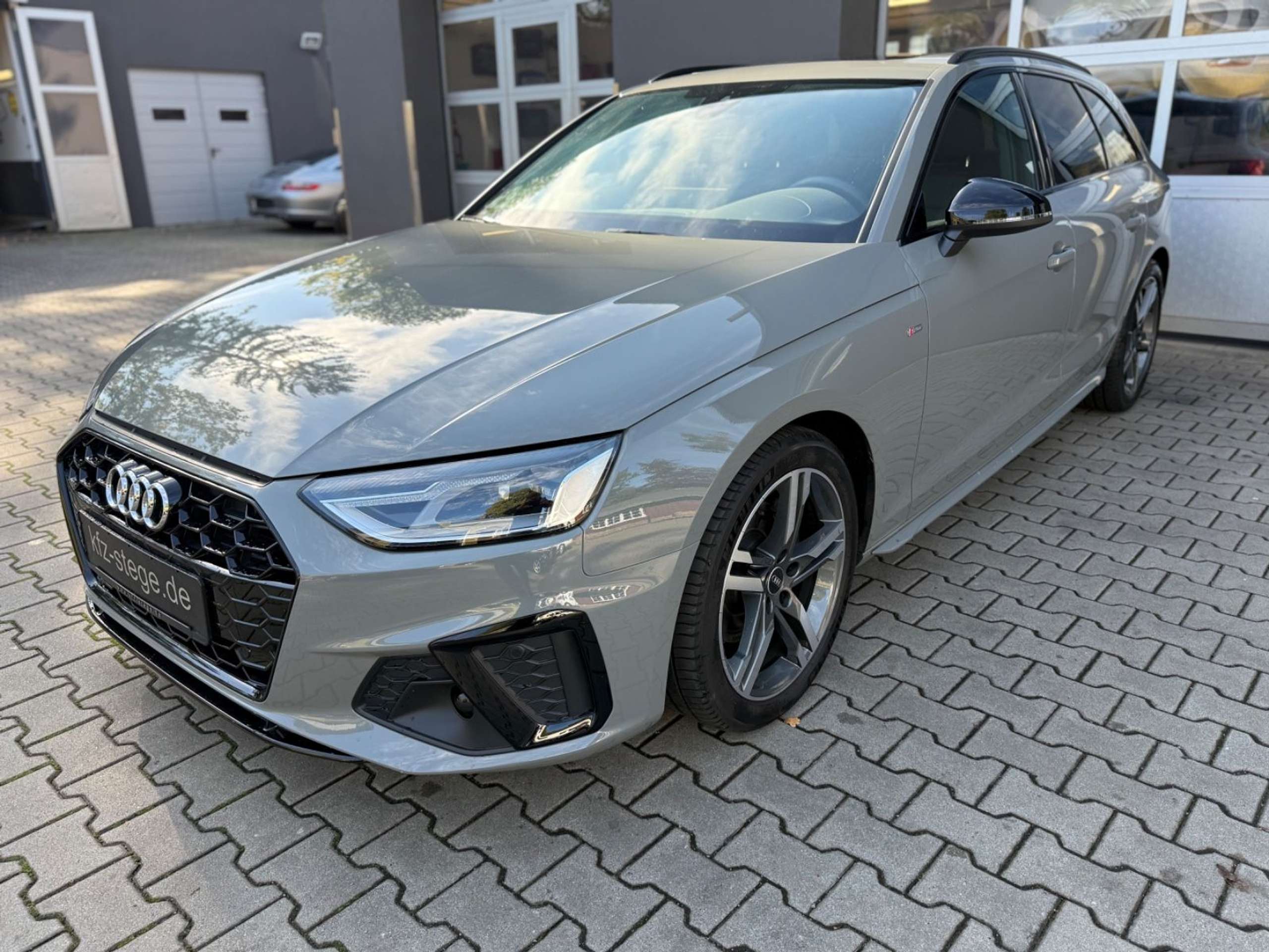 Audi - A4