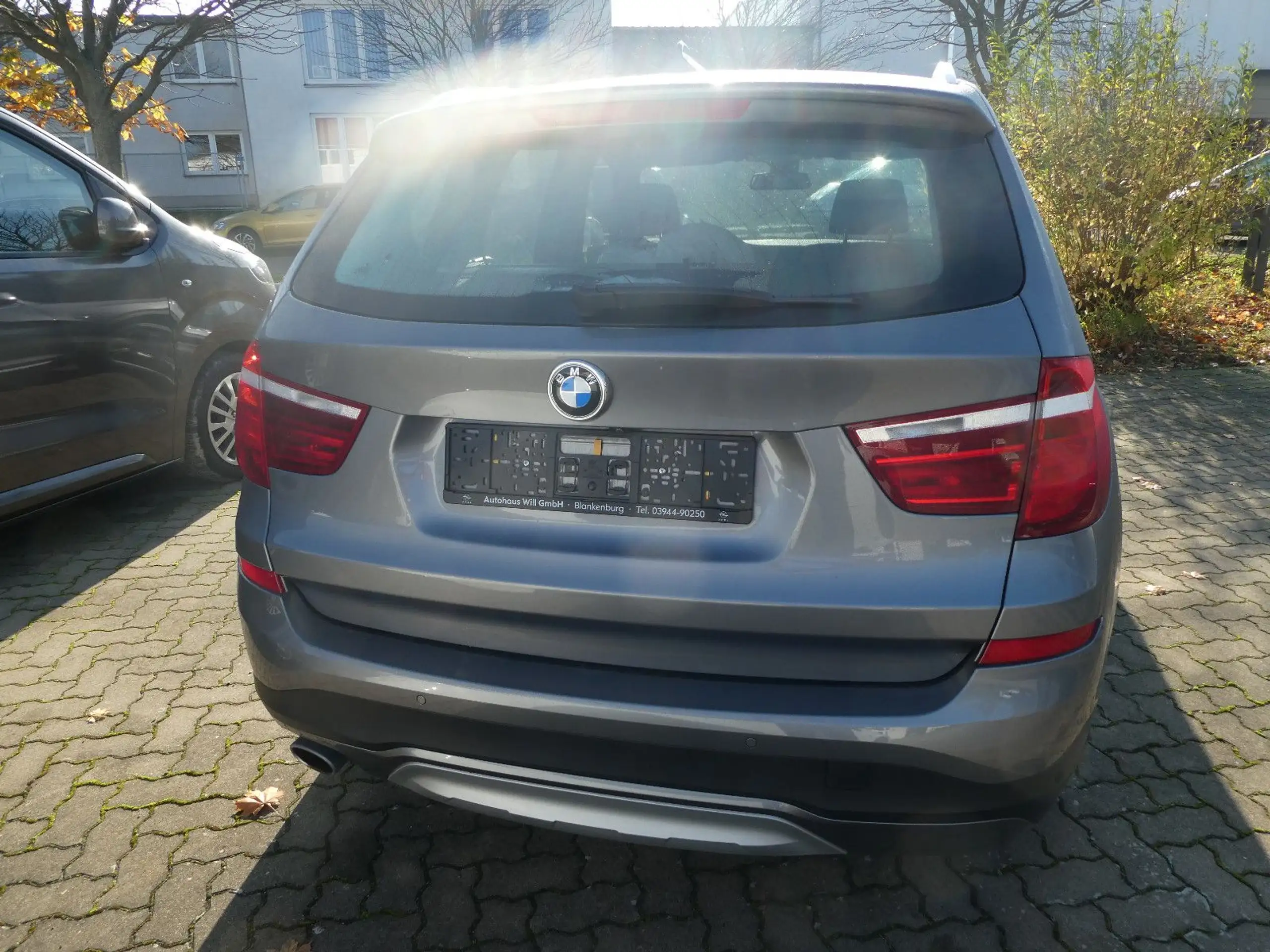 BMW - X3