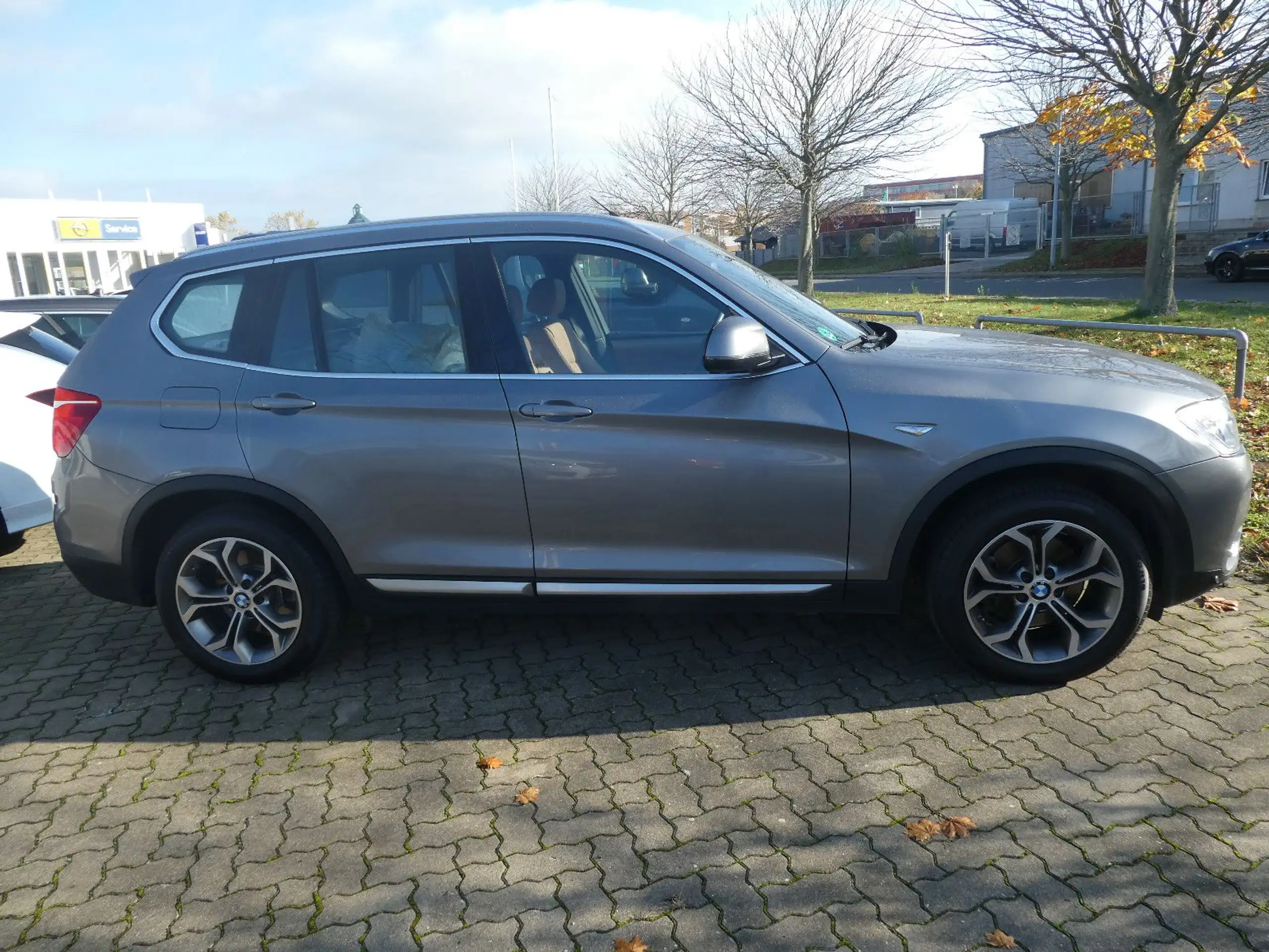 BMW - X3