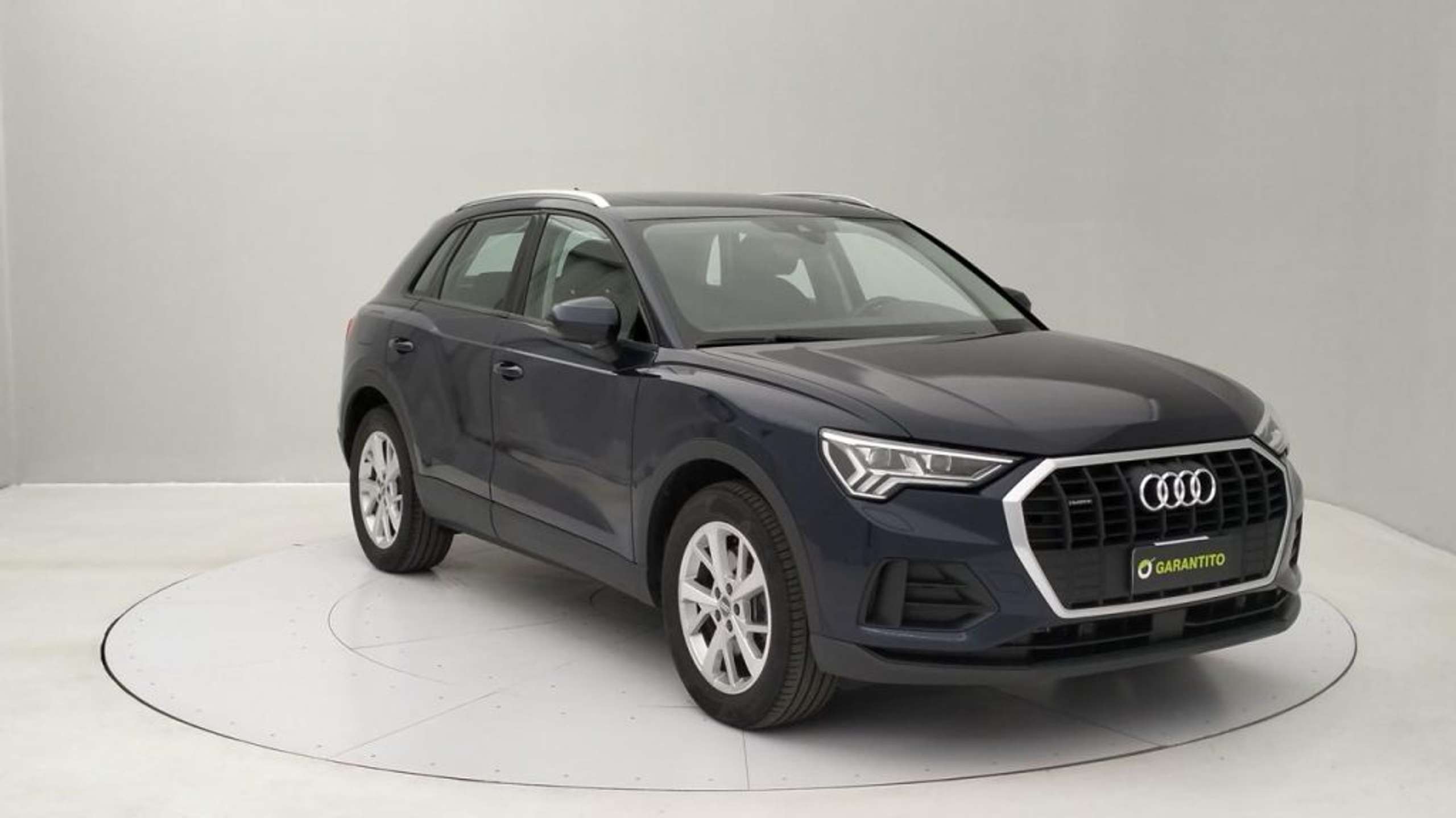 Audi - Q3