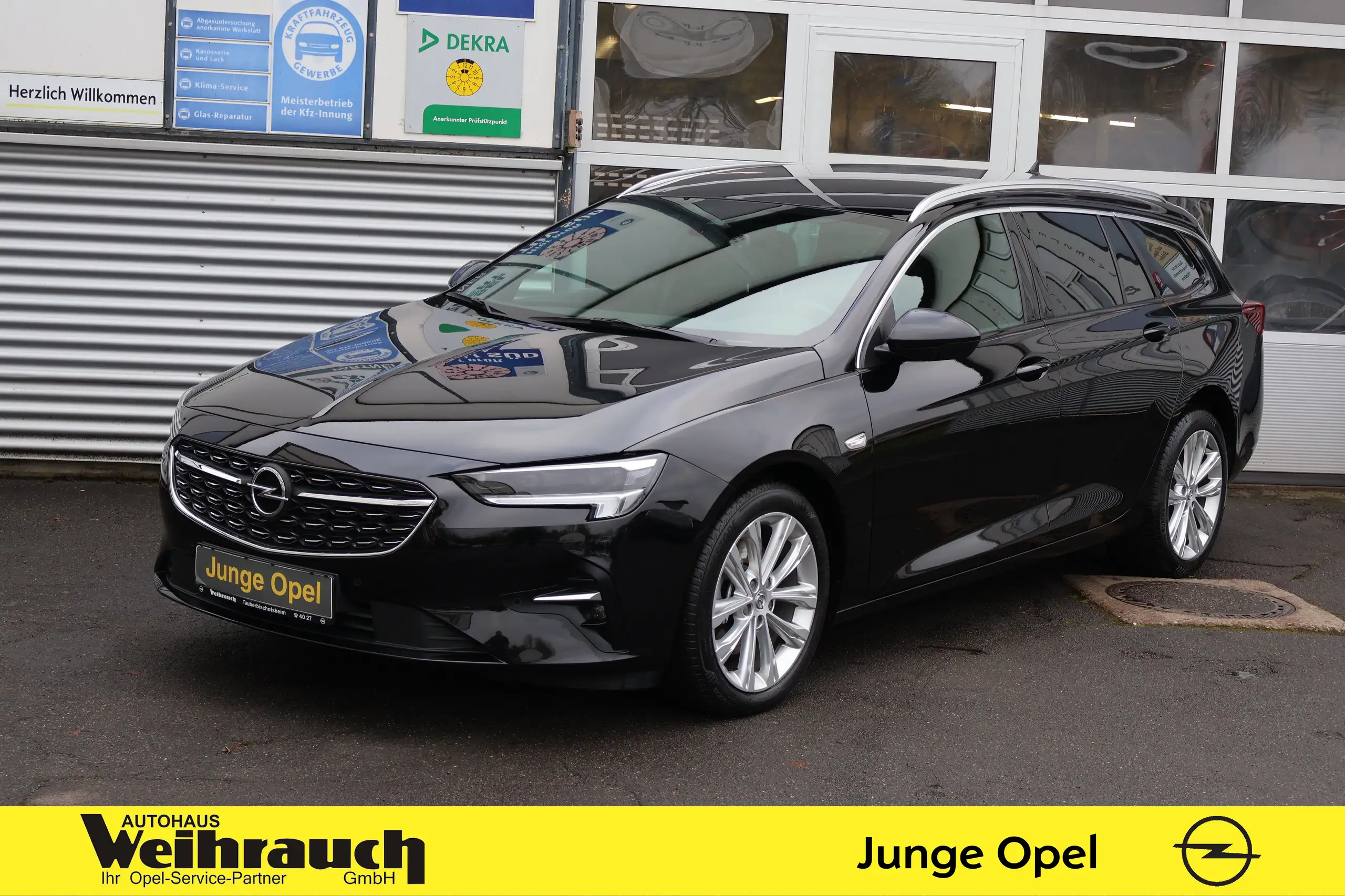 Opel - Insignia