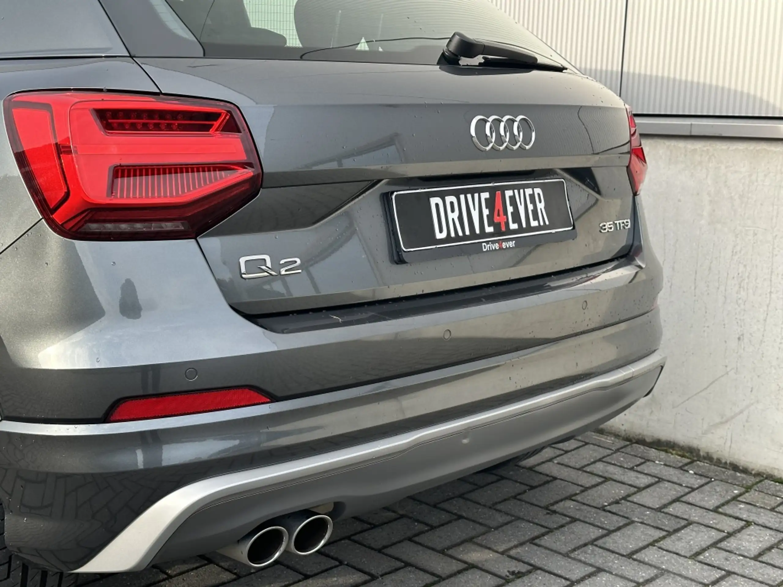 Audi - Q2