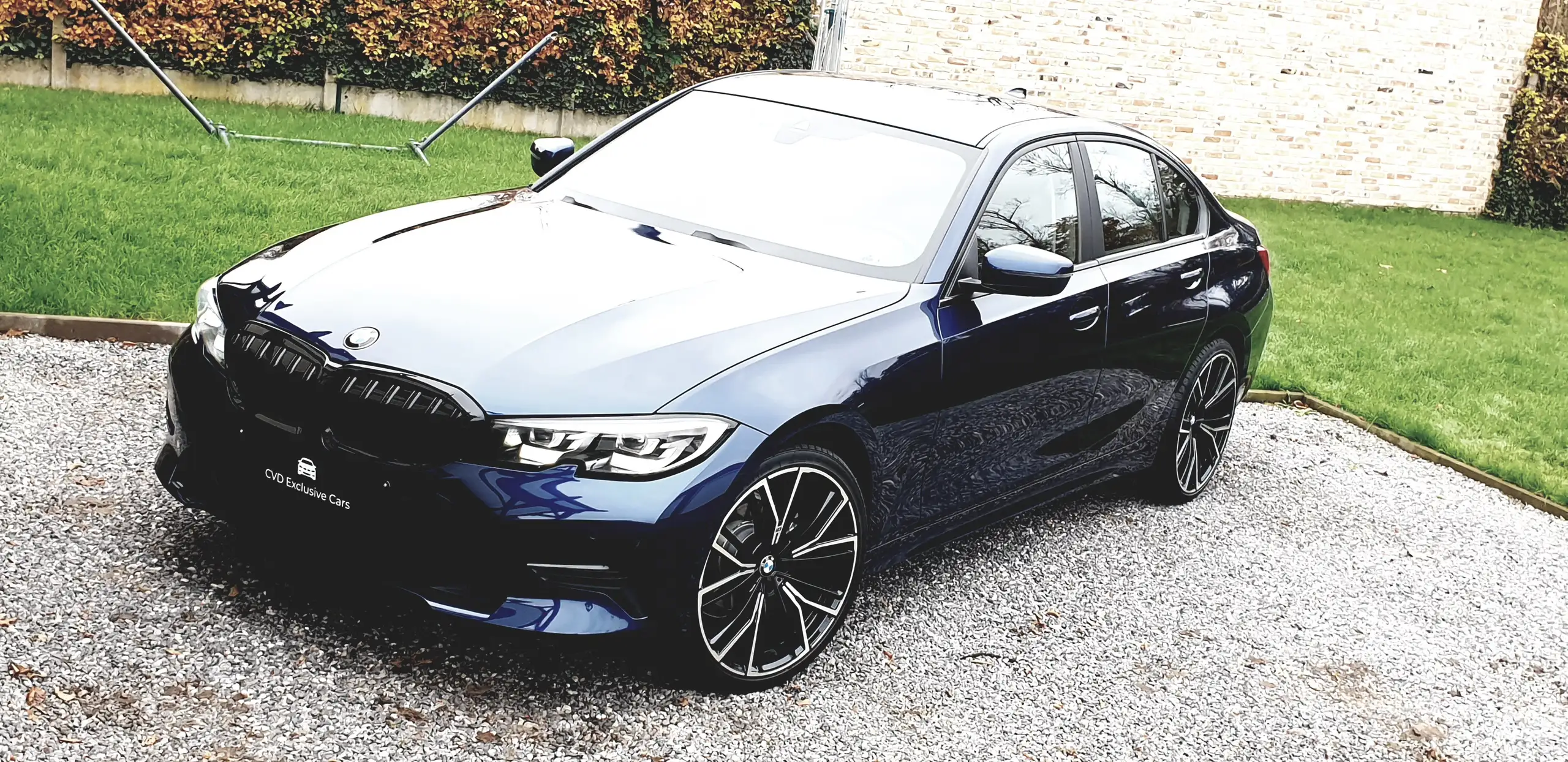 BMW 318 2019