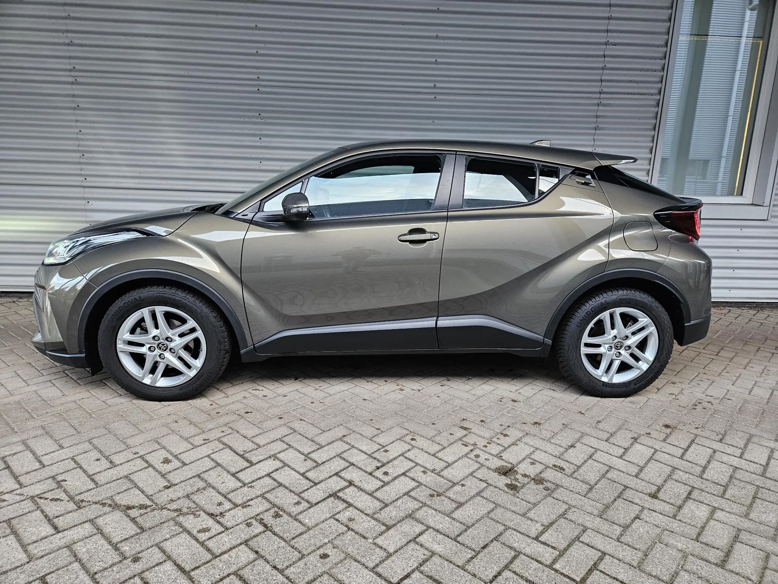 Toyota - C-HR