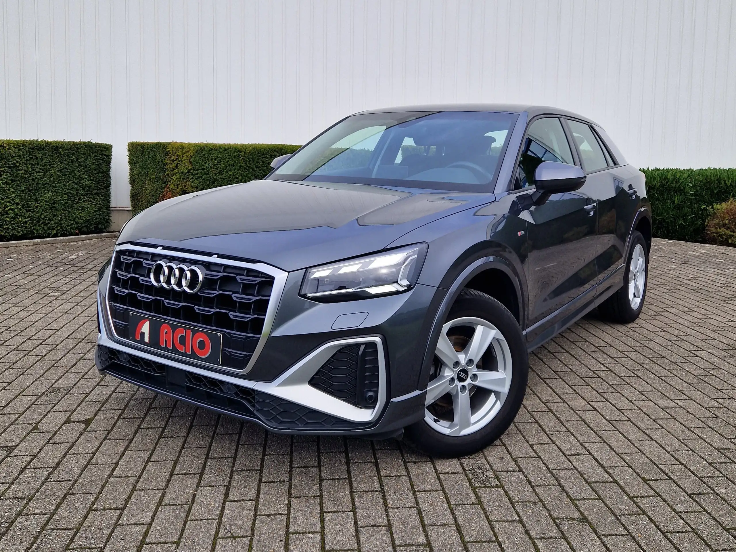 Audi - Q2