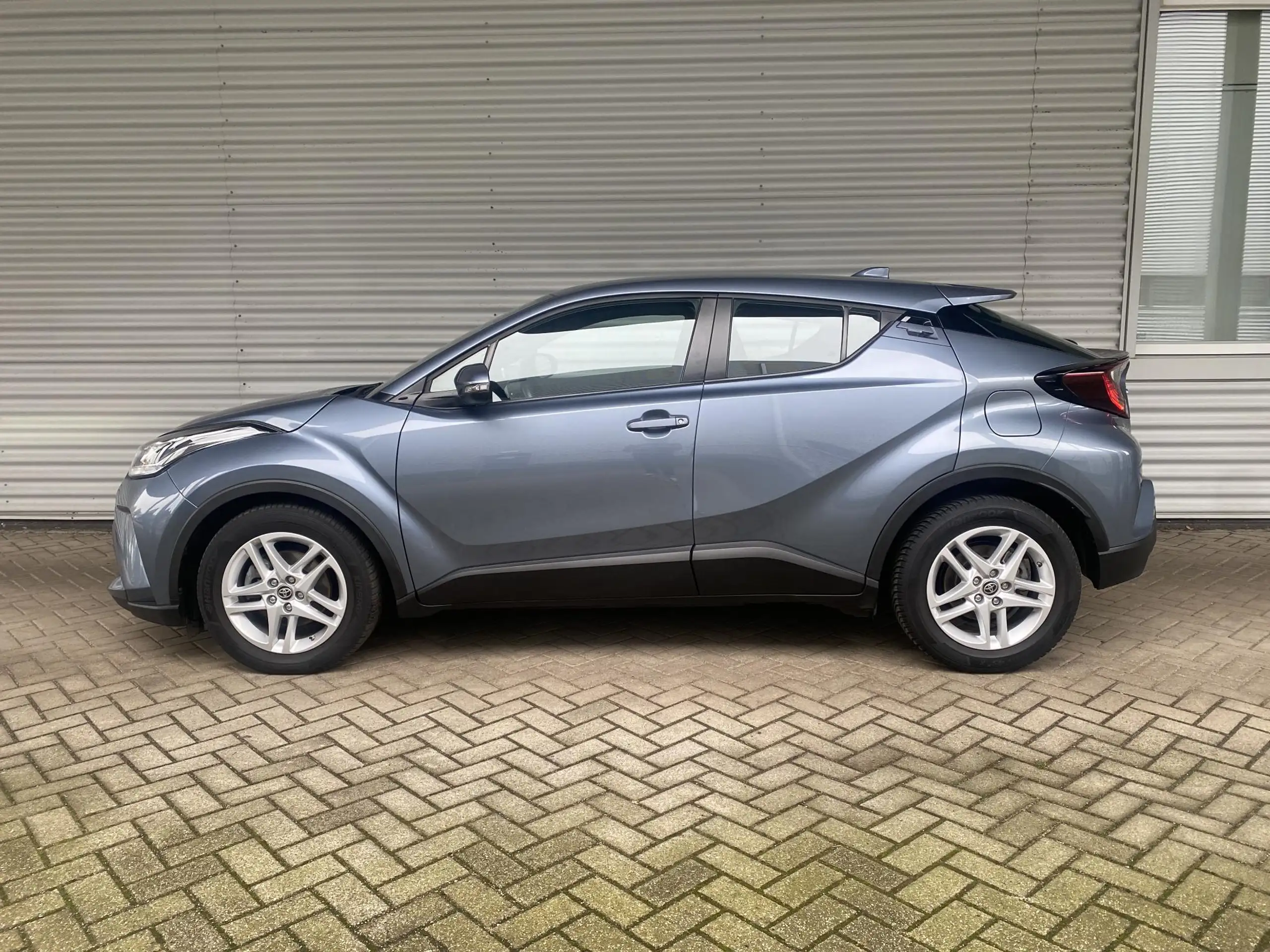 Toyota - C-HR